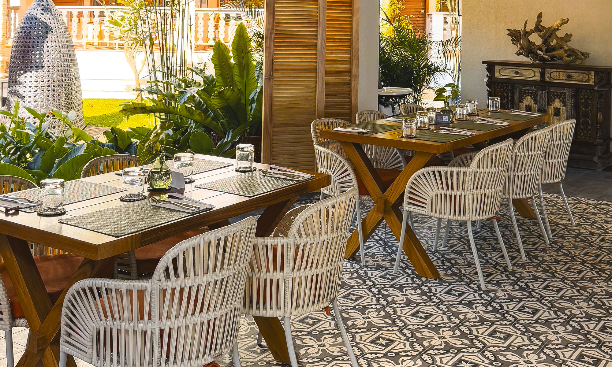 Costabella Tropical Beach Hotel in Cebu: Costabella Tropical Beach Hotel Brisa Restaurant