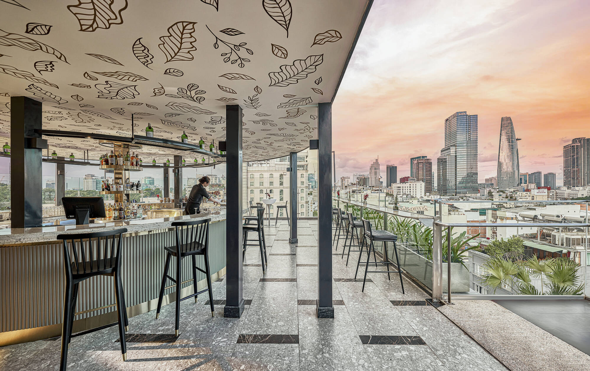 La Siesta Premium Saigon: La Siesta Premium Saigon - Twilight Sky Bar
