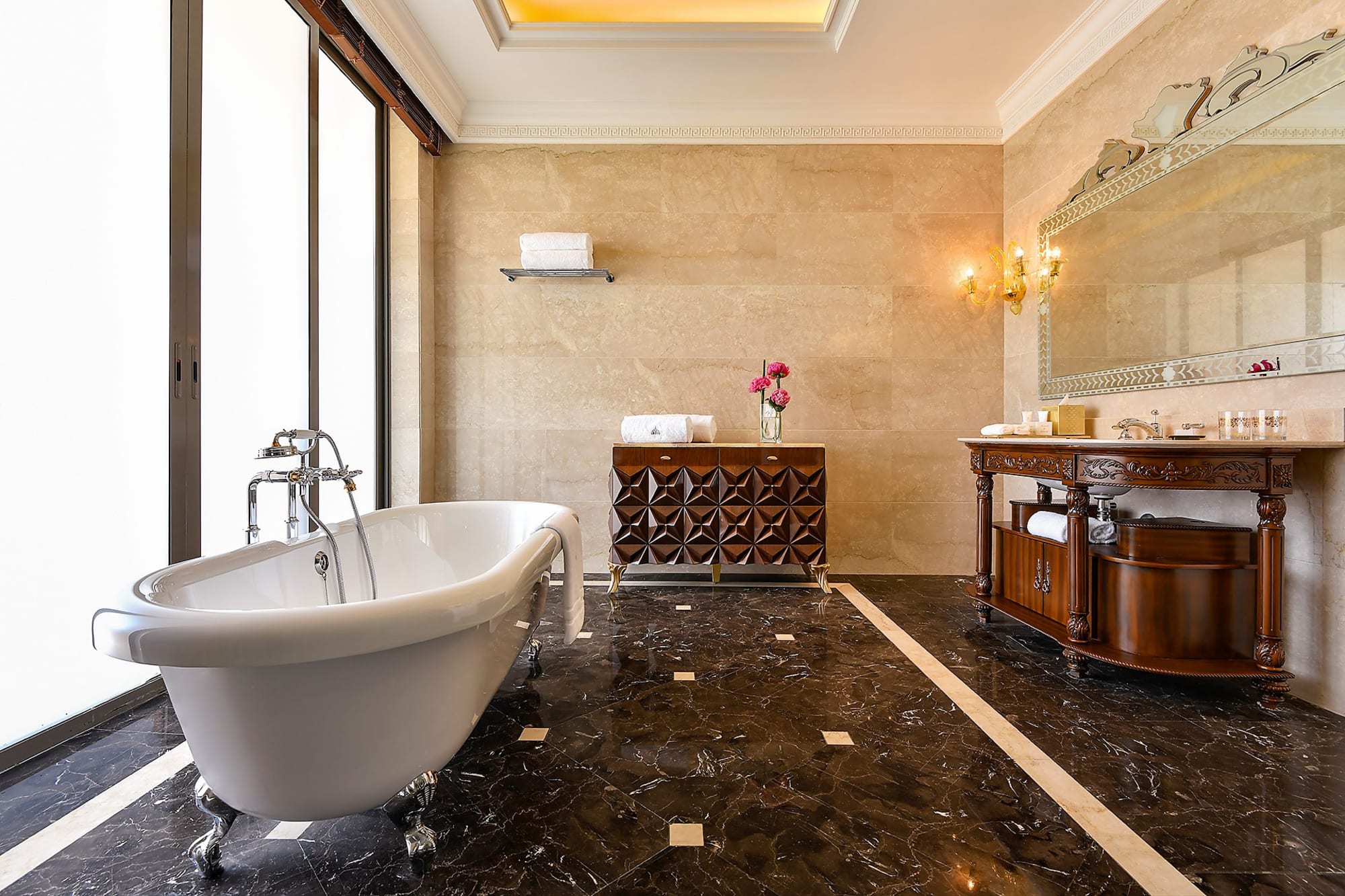 Marsa Malaz Kempinski, The Pearl in Doha: Doha Marsa Malaz Kempinski - Presidential Suite bathroom