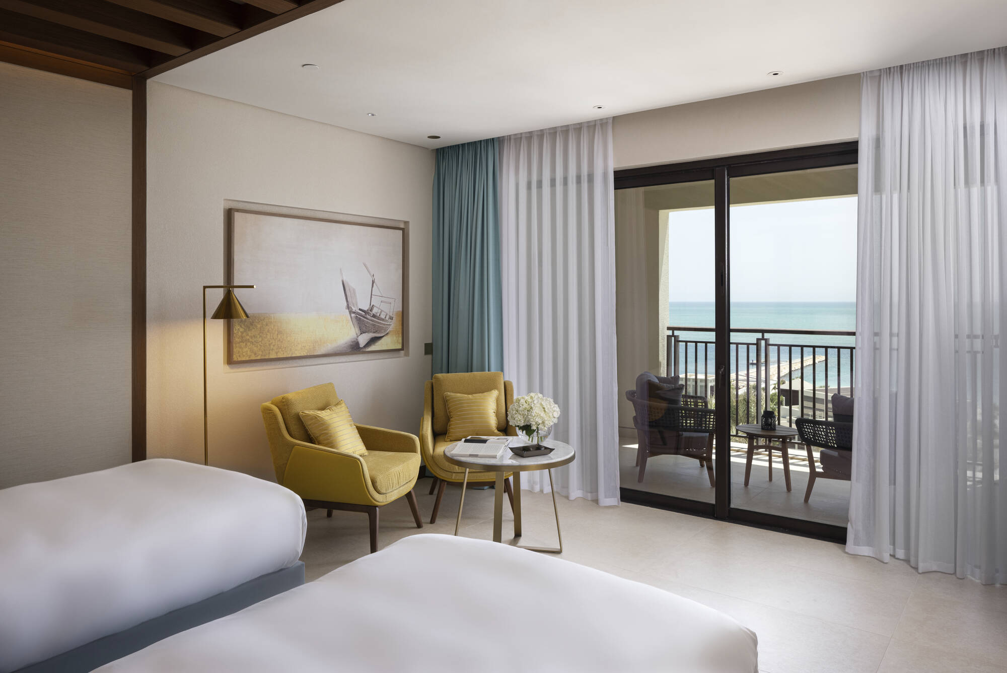 Jumeirah Gulf of Bahrain Resort and Spa in Manama: Jumeirah Gulf of Bahrain Resort & Spa - Deluxe Zimmer