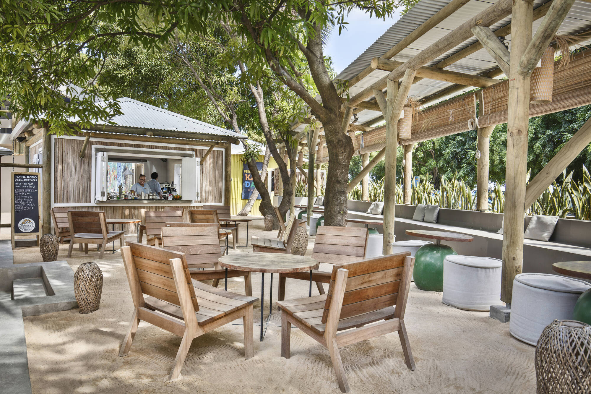 Veranda Tamarin Hotel & Spa in Süd | Südwesten:  Veranda Tamarin Hotel and Spa - Crazy Fish Bar