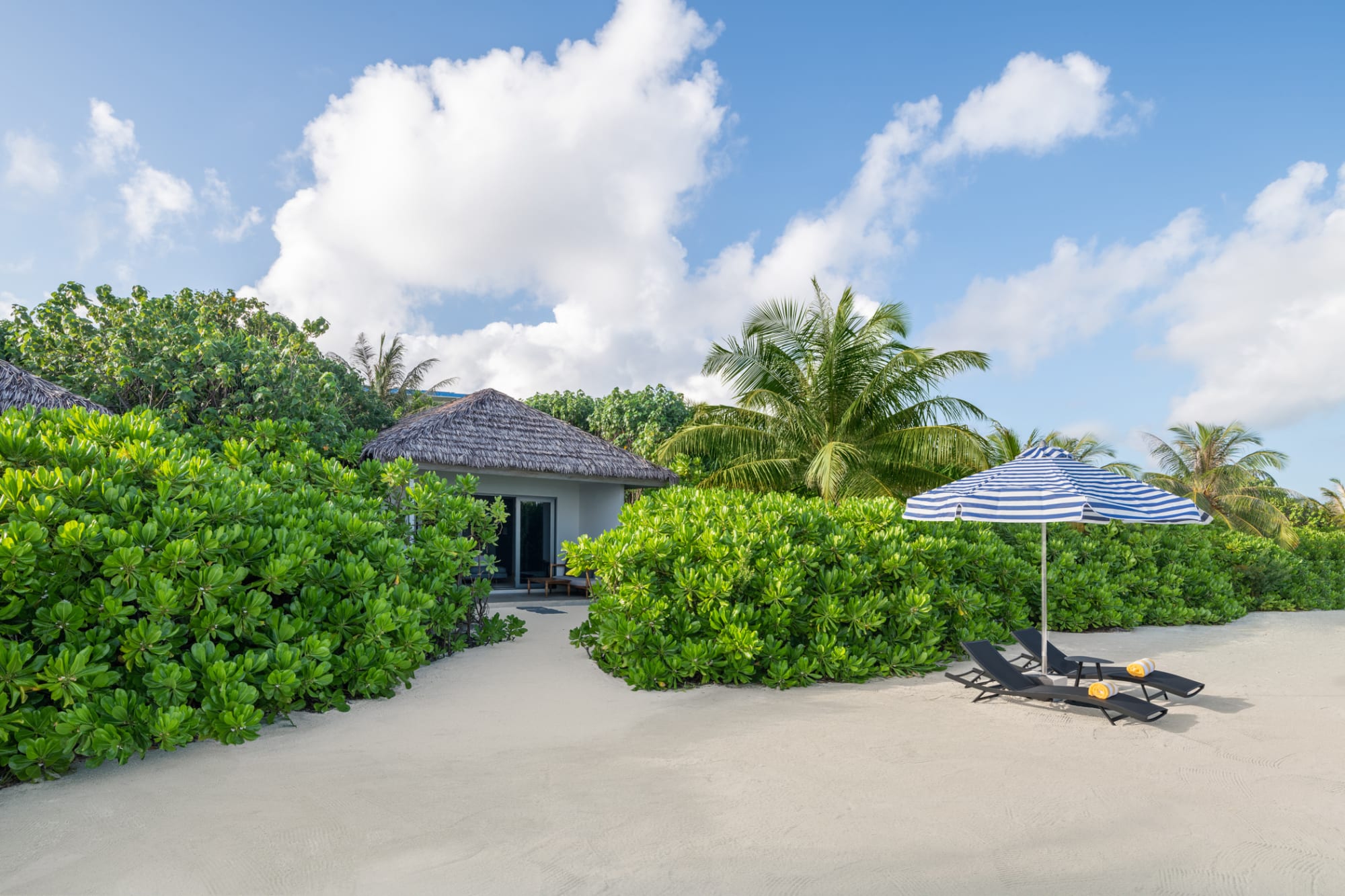 Le Méridien Maldives Resort & Spa in Malediven:  Le Méridien Maldives Resort and Spa - Beach Villa