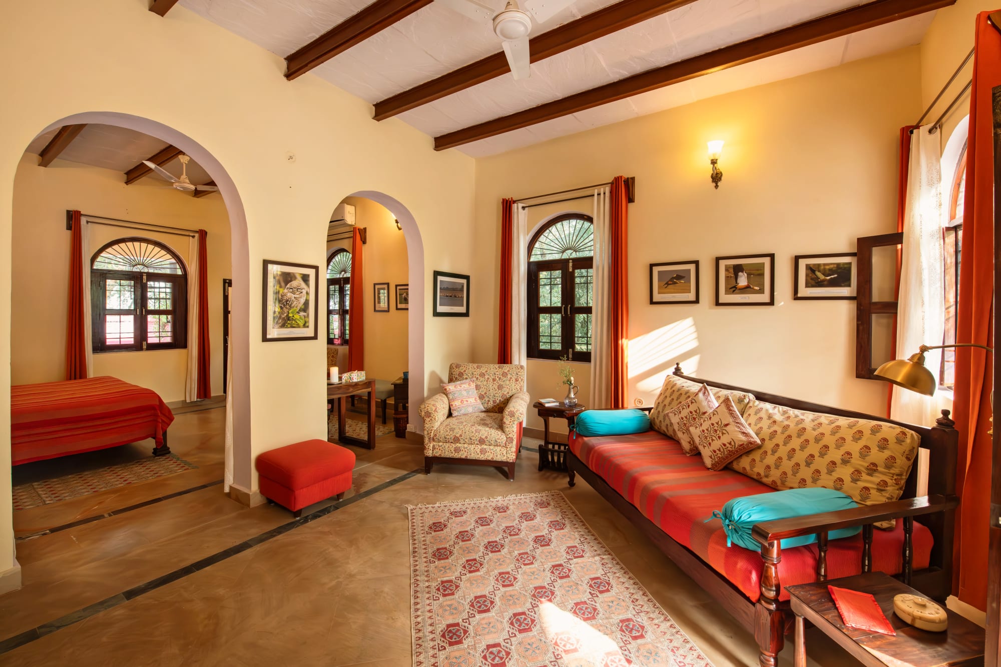 Chambal River Erleben ab Agra: Indien Chambal River Safari Luxury Suite Bougan Serai