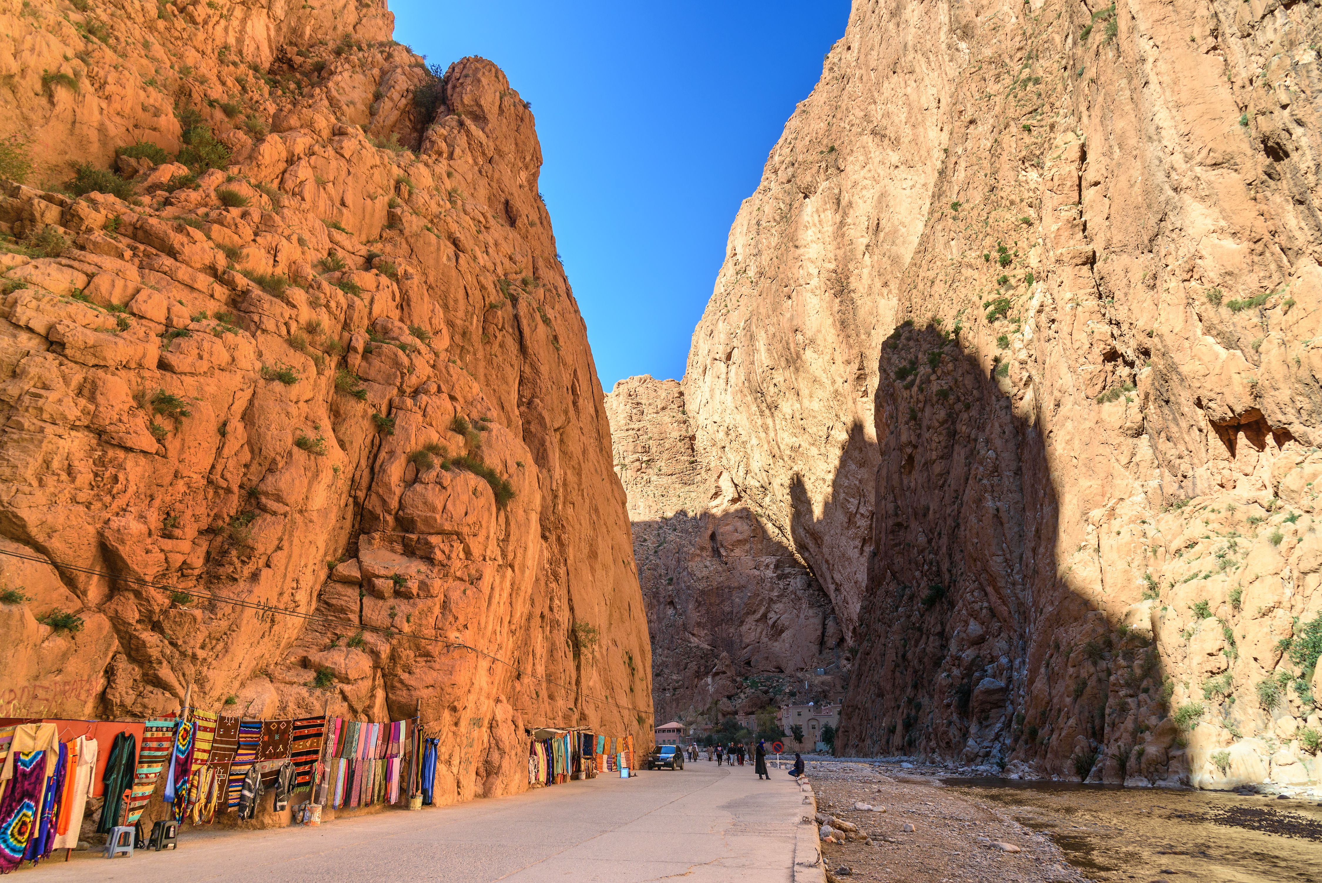 Hoher Atlas & tiefe Schluchten ab Marrakesch: Marokko Todra Schlucht