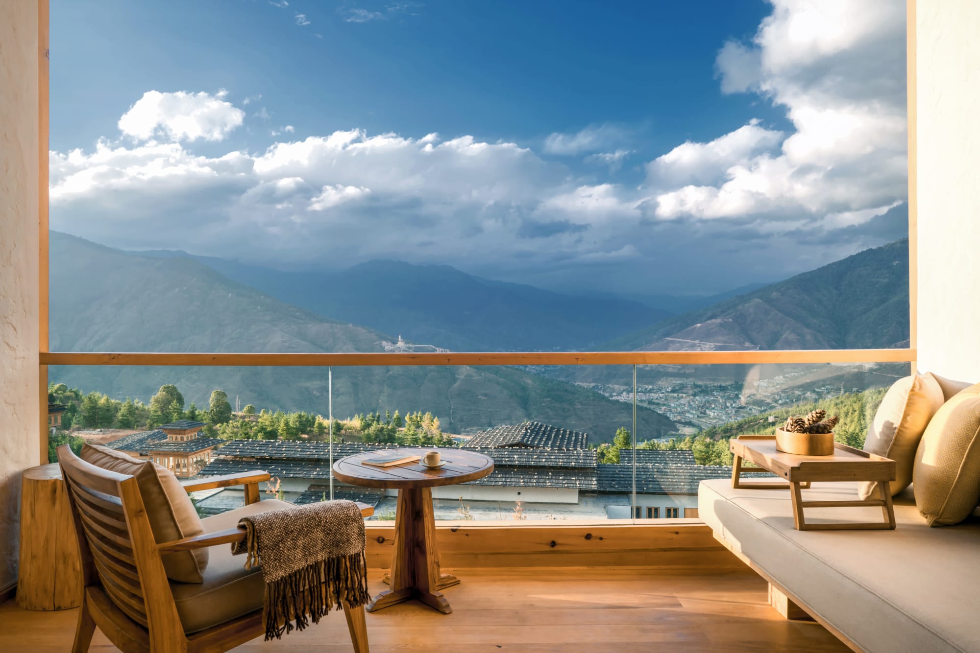 Touching Sense - Bhutan erleben mit Six Senses ab Paro: room: Bhutan Six Senses Thimpu Suite