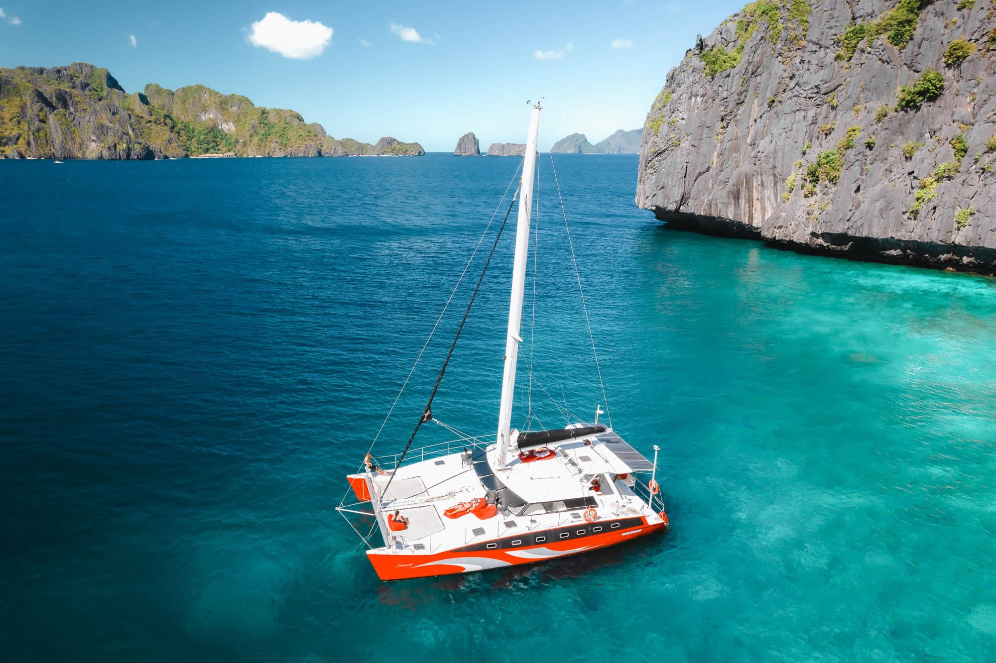 Privater Katamaran im Inselparadies ab Palawan: Philippinen Palawan El Nido Katamaran Charter