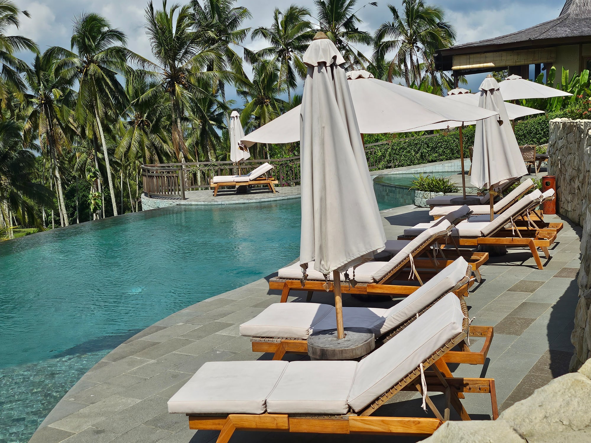 Natur & Kultur Tabanan ab Süd-Bali: Indonesien Bali Puri Dajuma Terrace Pool