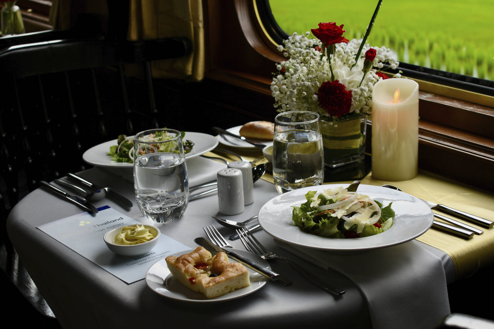 The Blue Jasmine - Heritage Zugreise ab Bangkok: f&b: Thailand The Blue Jasmine Train - Dining