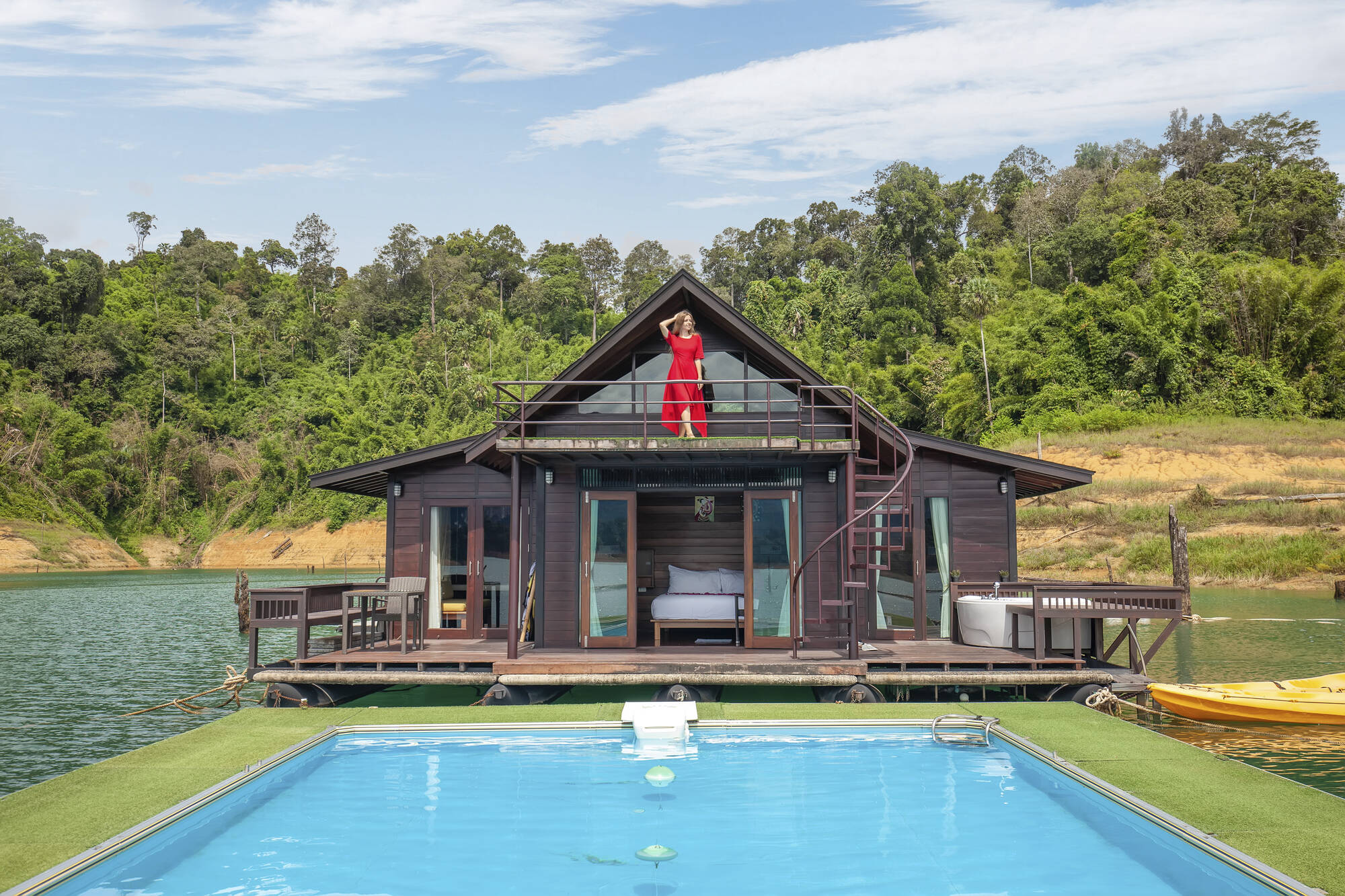 500Rai Floating Resort in Khao Sok: Thailand Khao Sok 500Rai Floating Resort - Honeymoon Suite