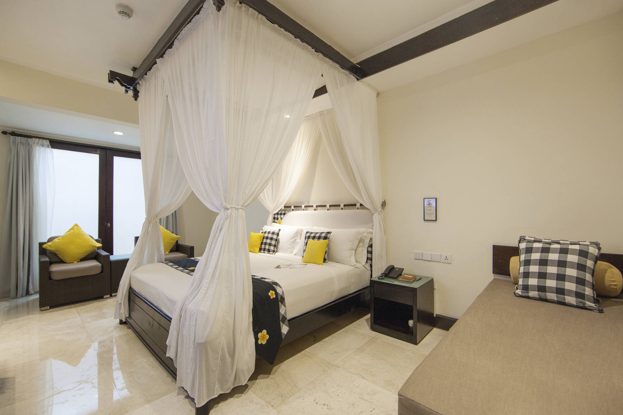 Legian Beach Hotel in Süd-Bali: Legian Beach Deluxe Zimmer