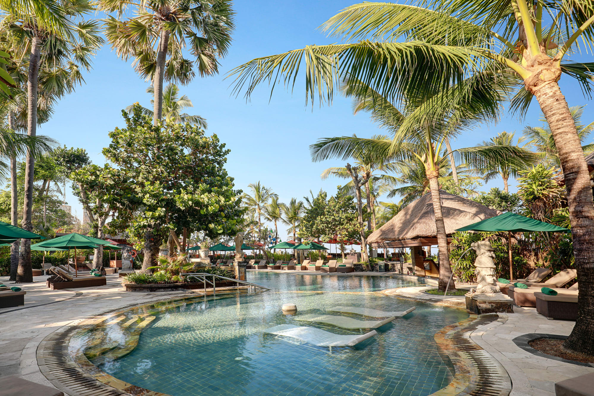 Legian Beach Hotel in Süd-Bali: Legian Beach Coco Swimming Pool
