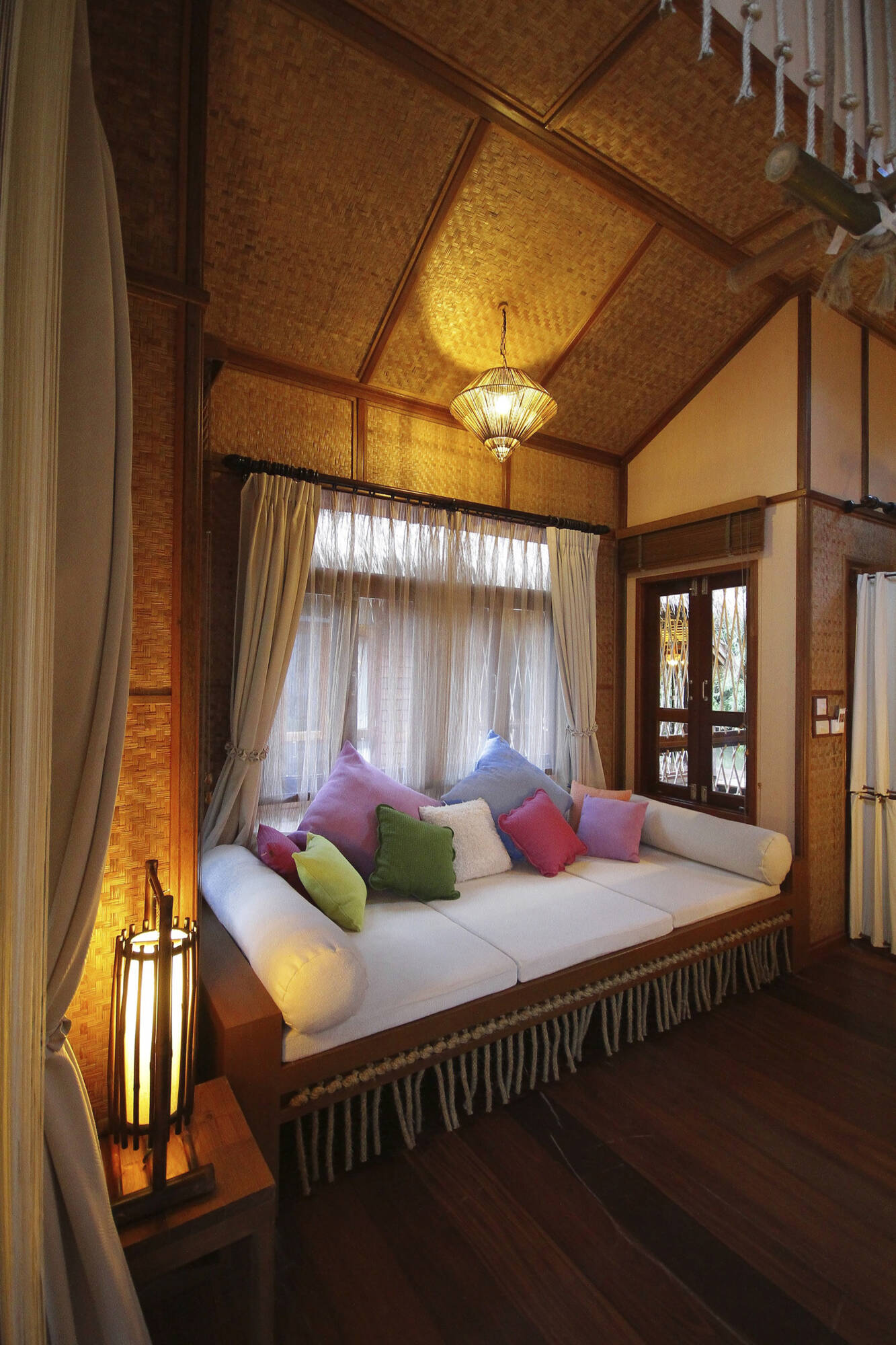 The Float House River Kwai in Zentralthailand:  Thailand The Float House River Kwai Wohnbeispiel