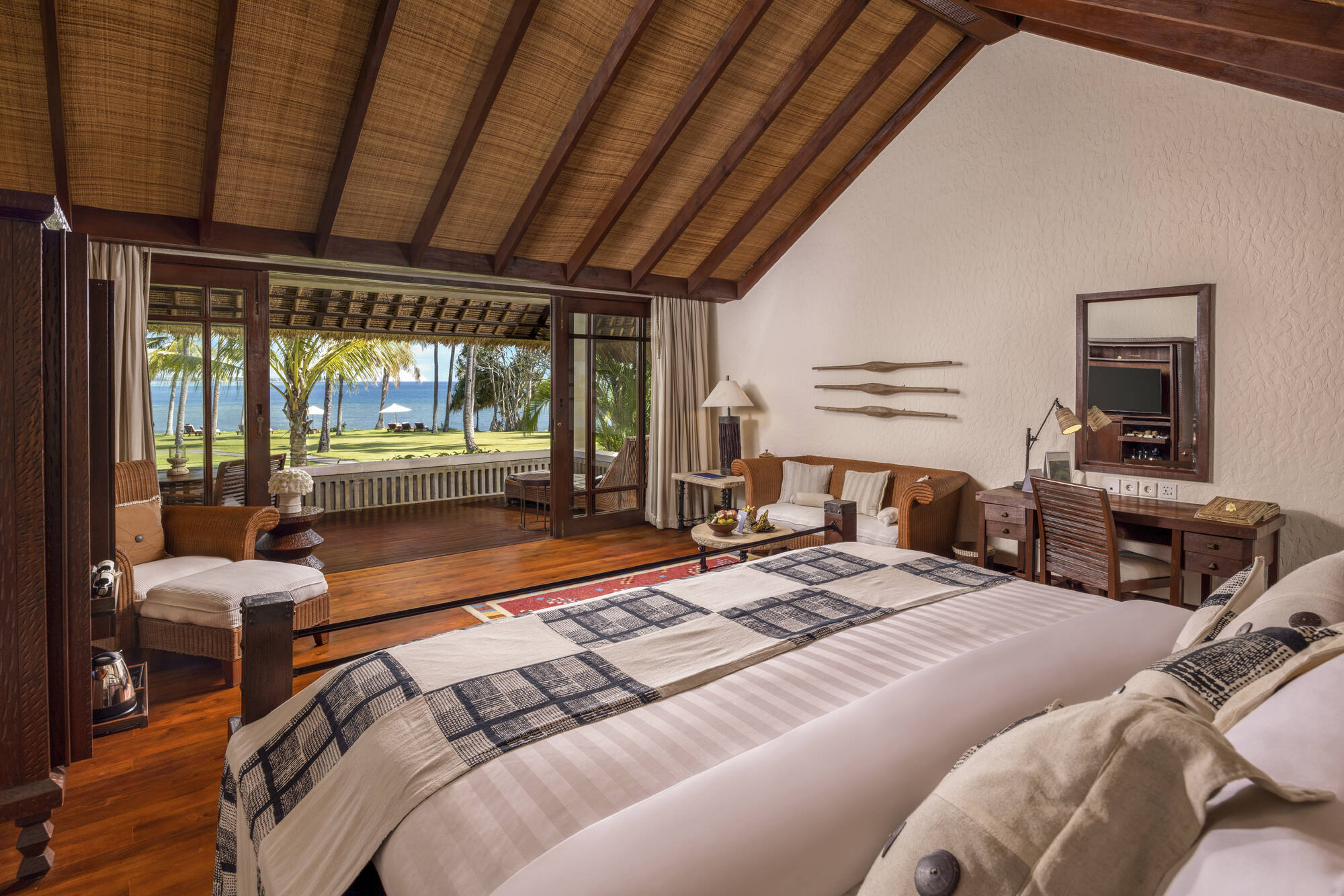 The Oberoi Beach Resort Lombok: Oberoi Lombok Luxury Pavilion Ocean View-Zimmer