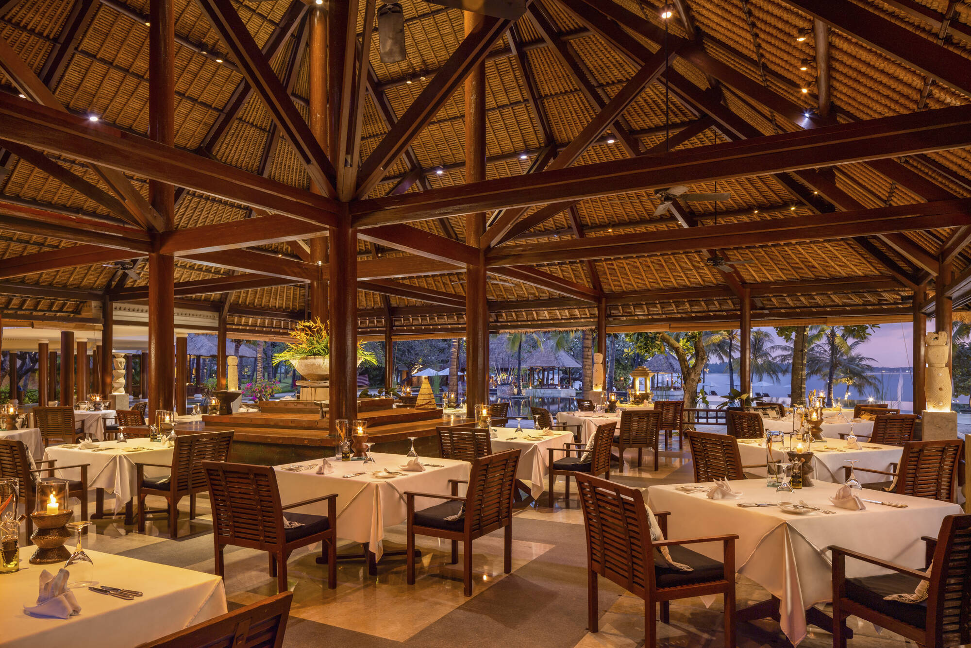 The Oberoi Beach Resort Lombok: Oberoi Lombok Restaurant