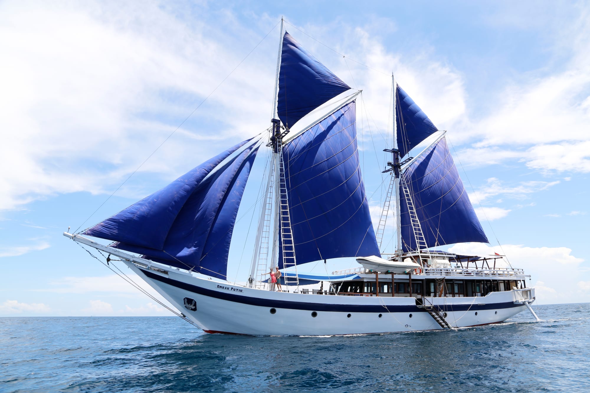 Kleine Sundainseln mit Ombak Putih | Katharina LBJ-LBJ ab Labuan Bajo: Sundainseln- Ombak Putih Schiff