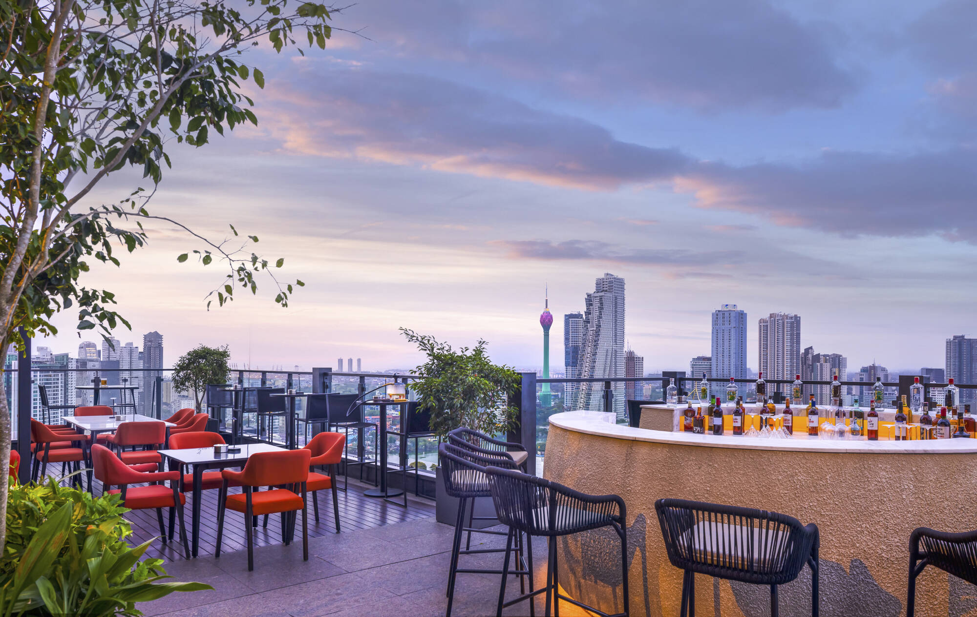 Amari Colombo: Amari Colombo Rooftop Bar