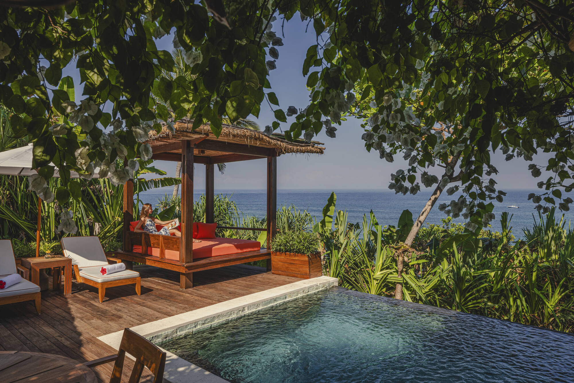 Nihi Sumba:  Nihi Sumba Mandaka Surf Villa