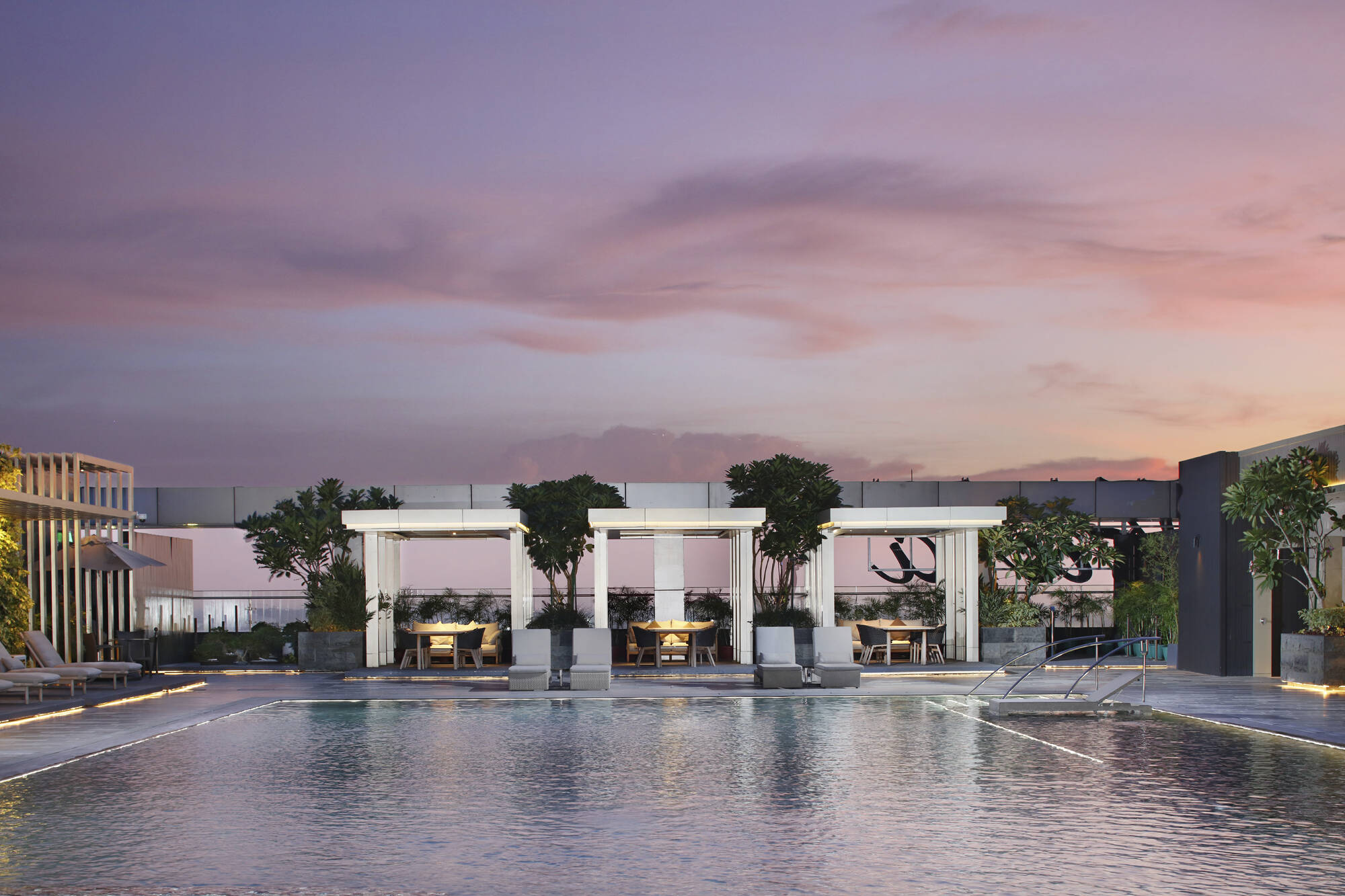 Hotel Okura Manila:  Hotel Okura Manila Rooftop