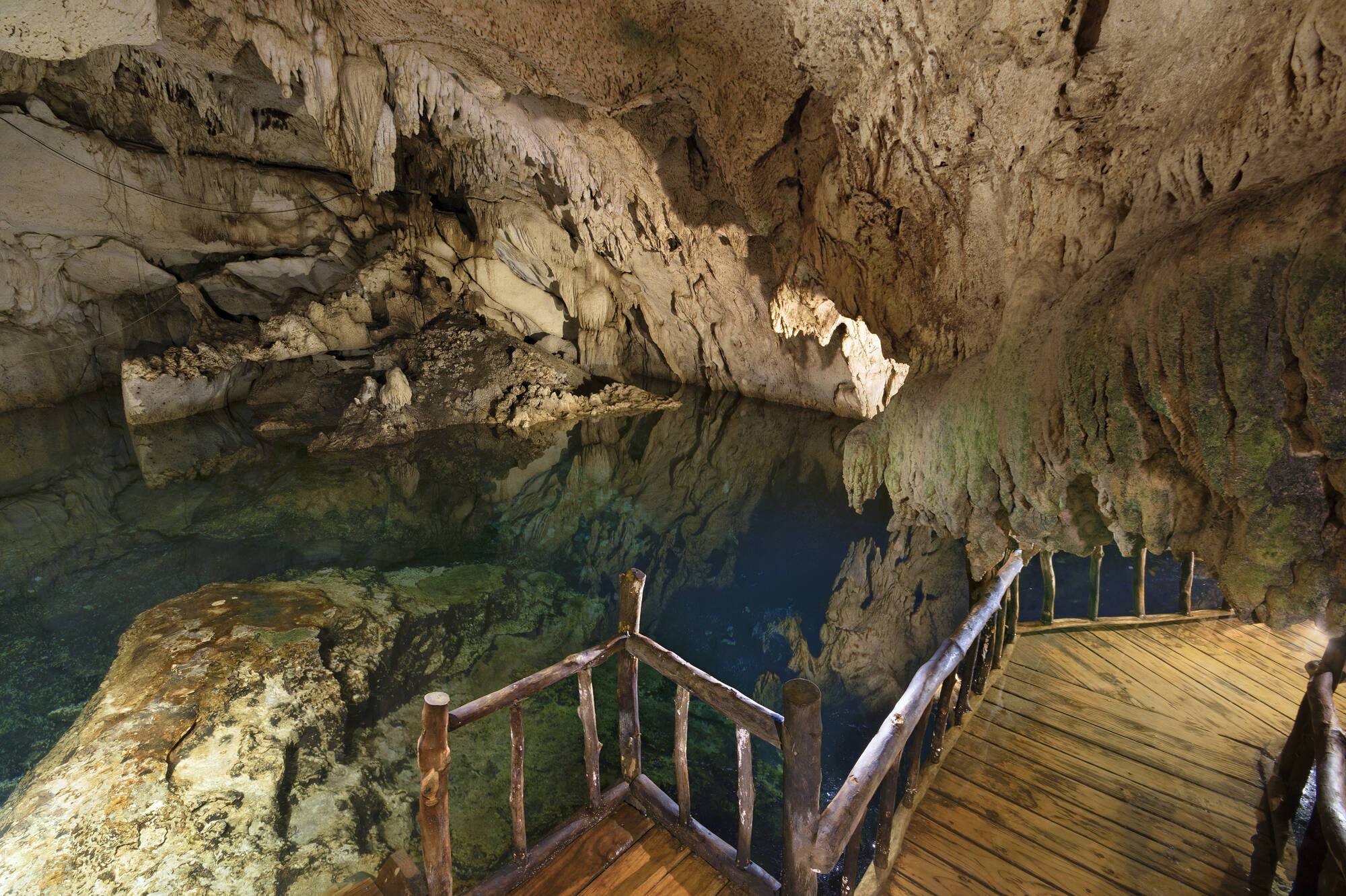 Mithi Resort & Spa in Bohol: Mithi Resort Hotel-Grotte