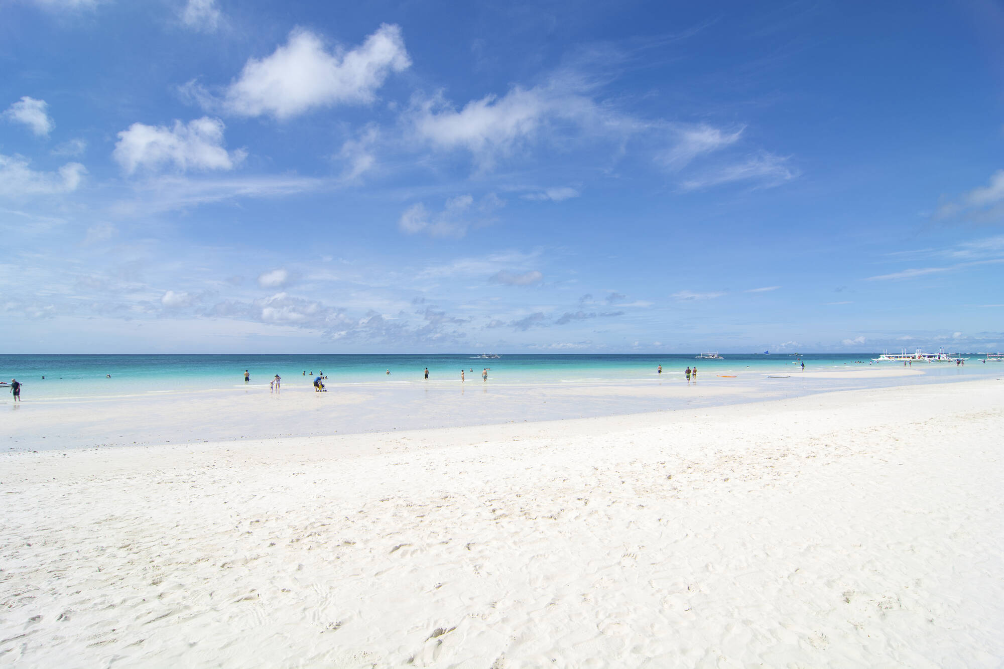 The District Boracay: The Disctrict Boracay Strand