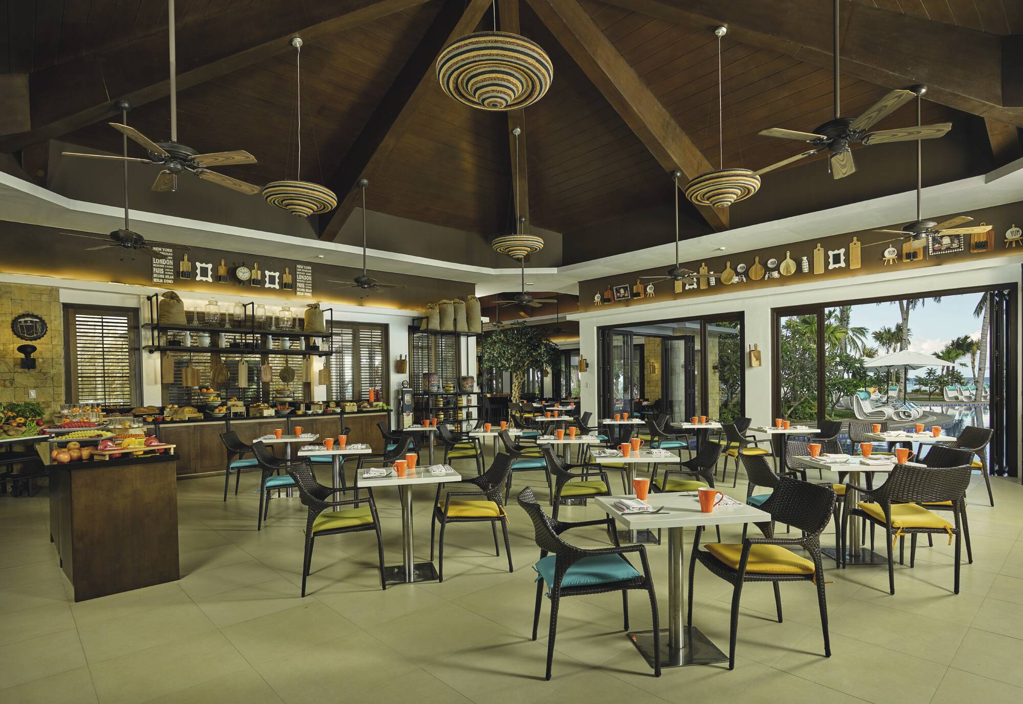Mövenpick Resort & Spa Boracay: Mövenpick Boracay Restaurant