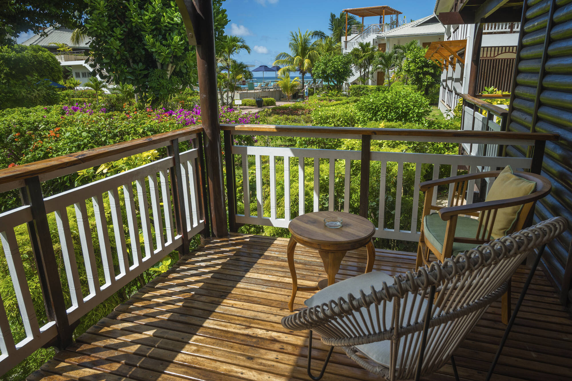 Acajou Beach Resort in Praslin: J