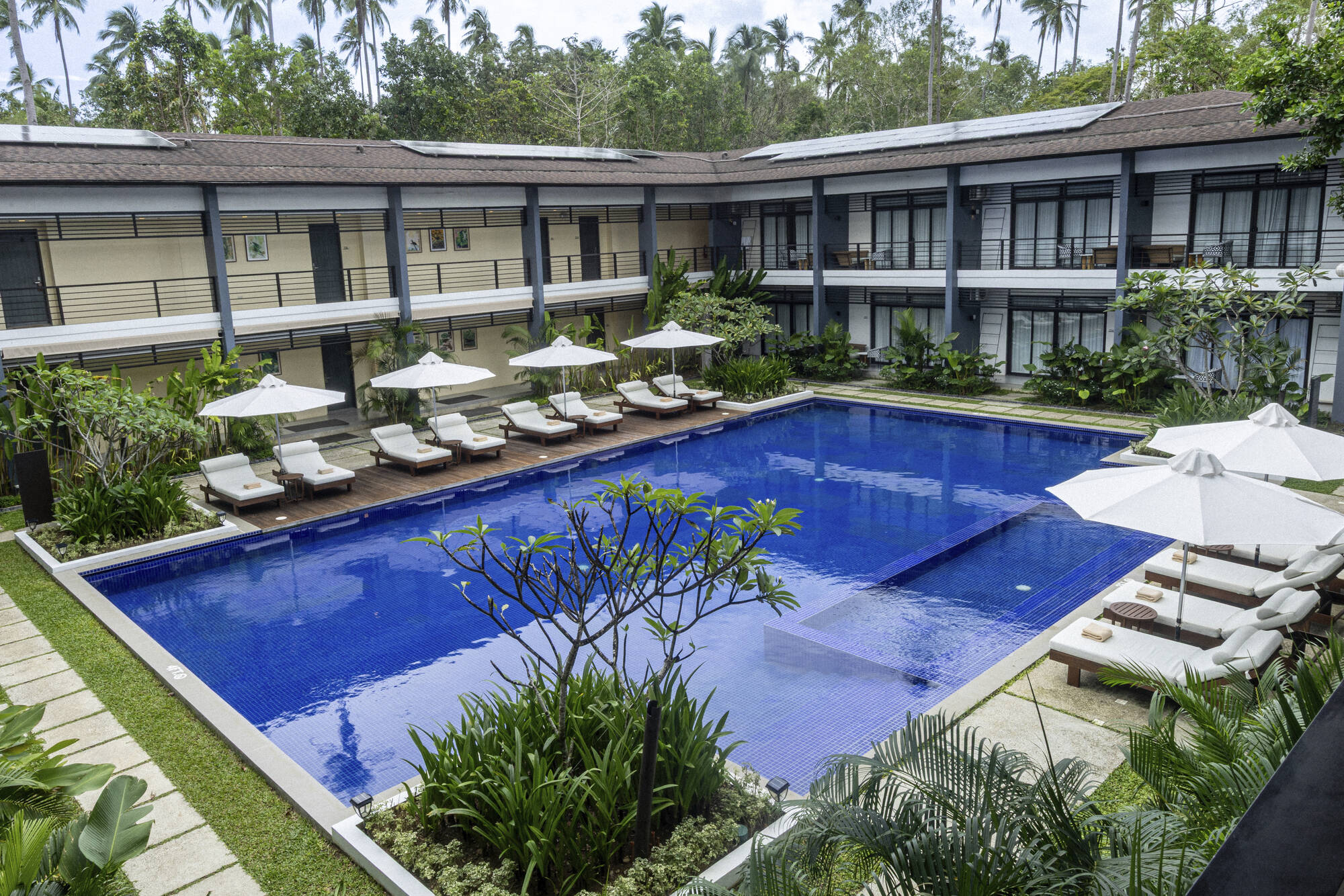 Huni Lio in Palawan: Swimmingpool