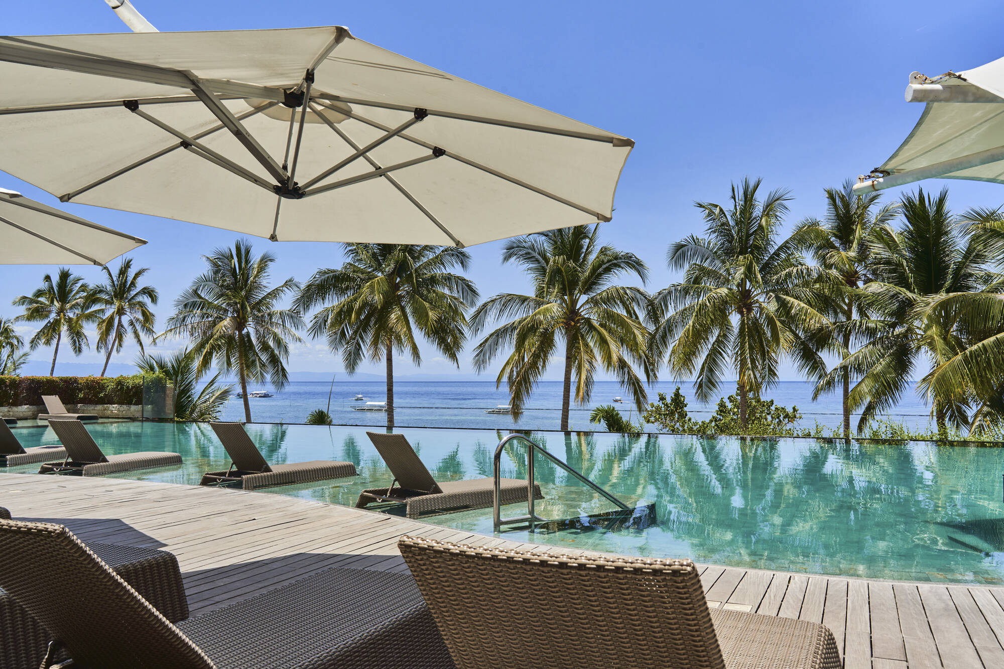Modala Beach Resort in Bohol: Modala Beach Resort Pool