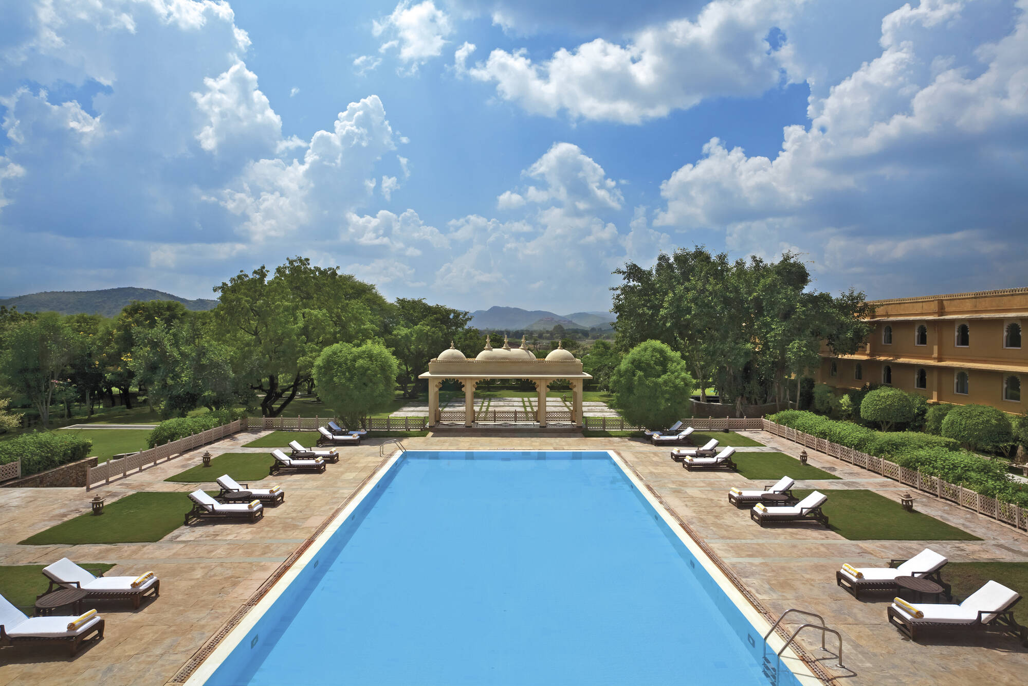 The Trident Udaipur in Udaipur & Umgebung:  The Trident Udaipur Pool