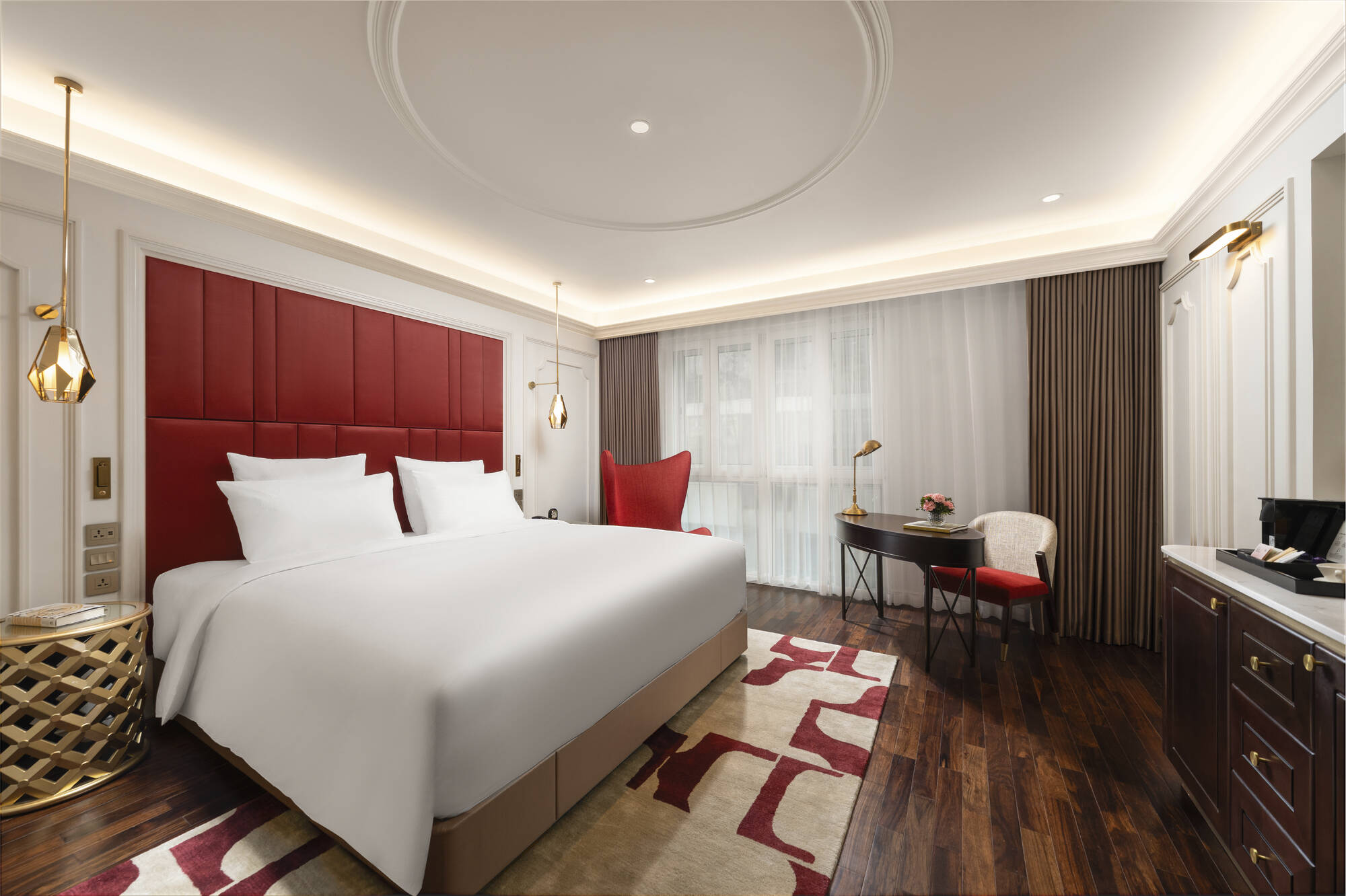Hotel de l'Opera in Hanoi:  Deluxe Zimmer
