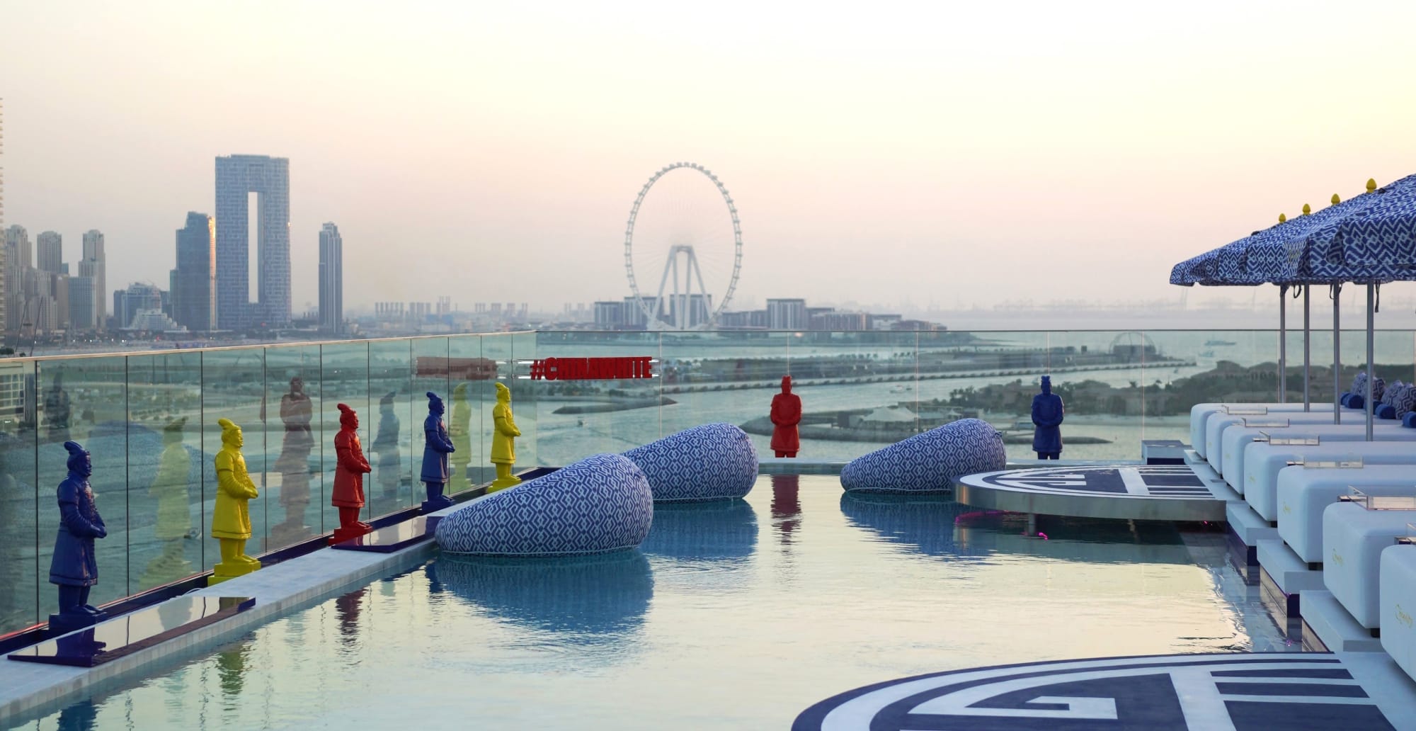Radisson Beach Resort Palm Jumeirah in Dubai:  Chinawhite Sky Pool