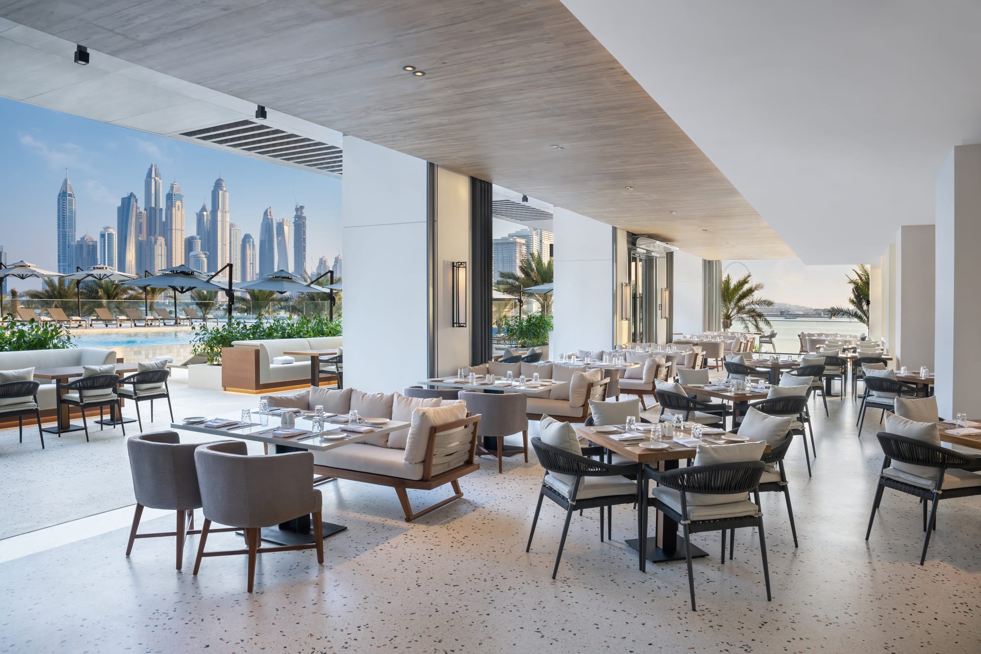 Radisson Beach Resort Palm Jumeirah in Dubai:  Serena House Restaurant