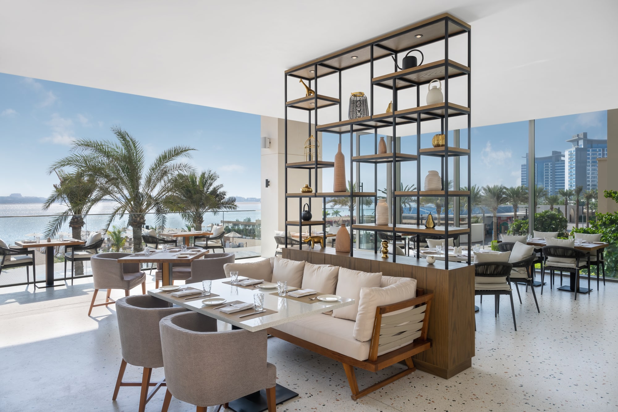 Radisson Beach Resort Palm Jumeirah in Dubai:  Serena House Restaurant