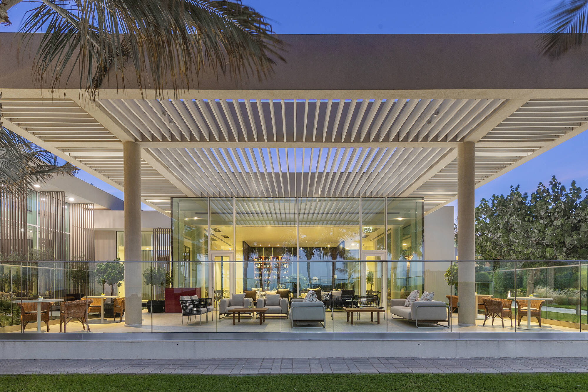 The Oberoi Beach Resort, Al Zorah in Ajman: Aquario Bar