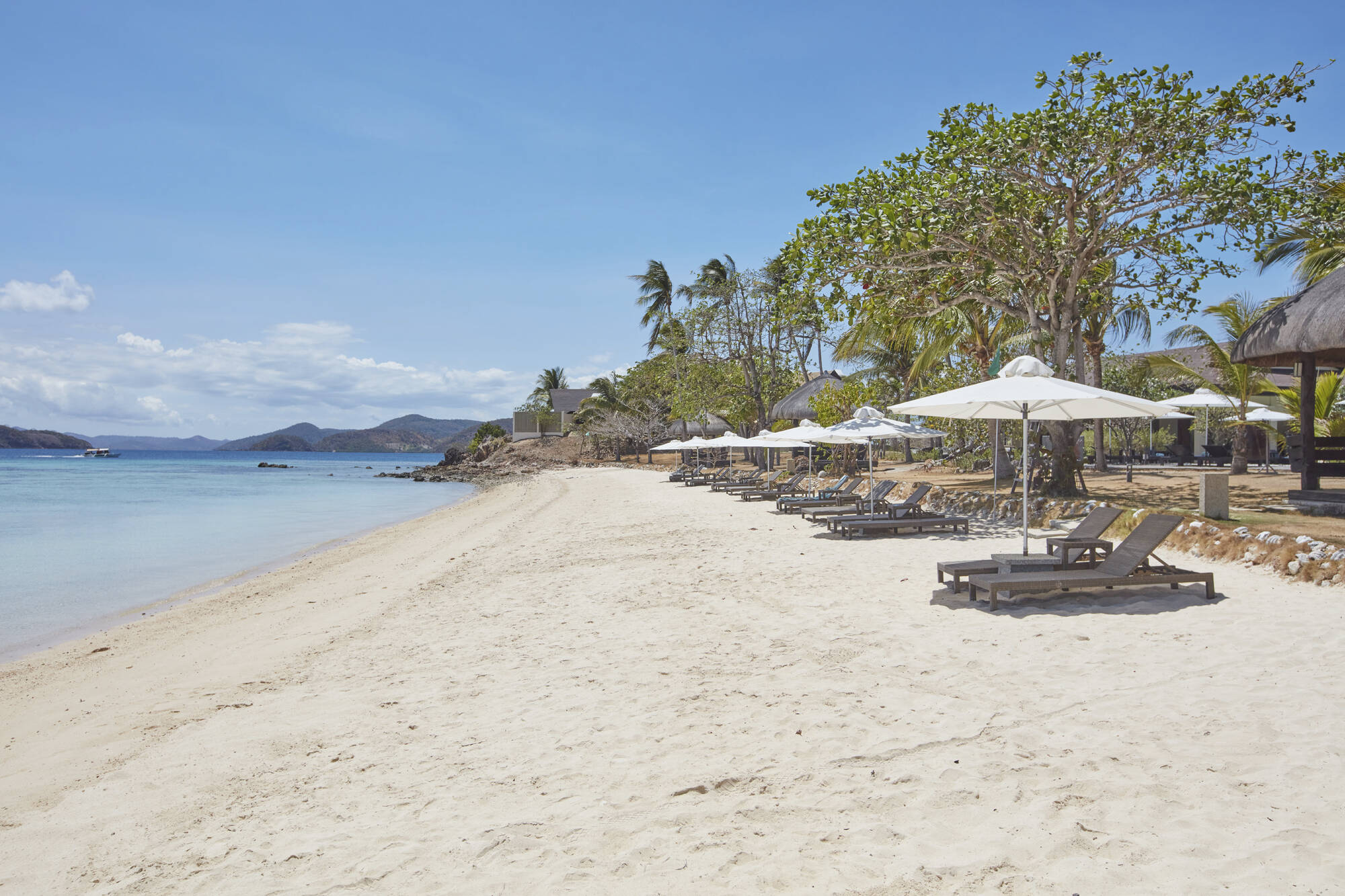 Inselwelten Palawan: beach: Two Seasons Coron Island Resort