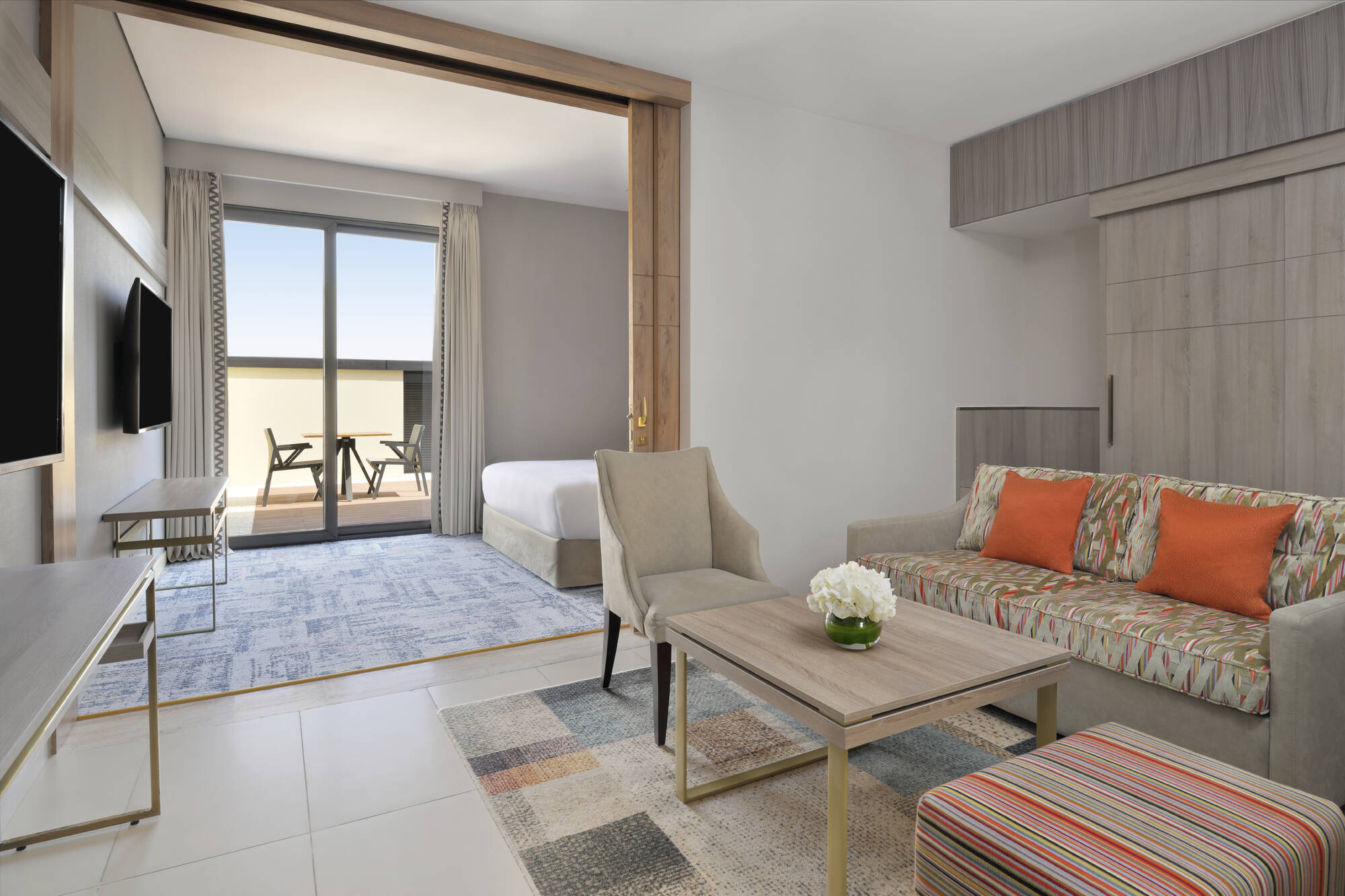 Mövenpick Hotel Tahlia Jeddah: Junior Suite