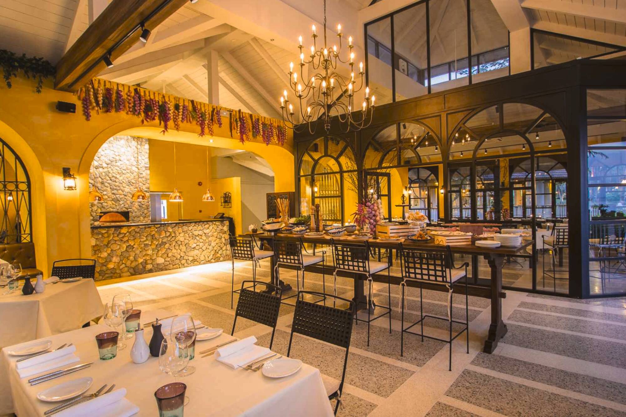 Dusit Thani Krabi Beach Resort:  Restaurant Limoncello