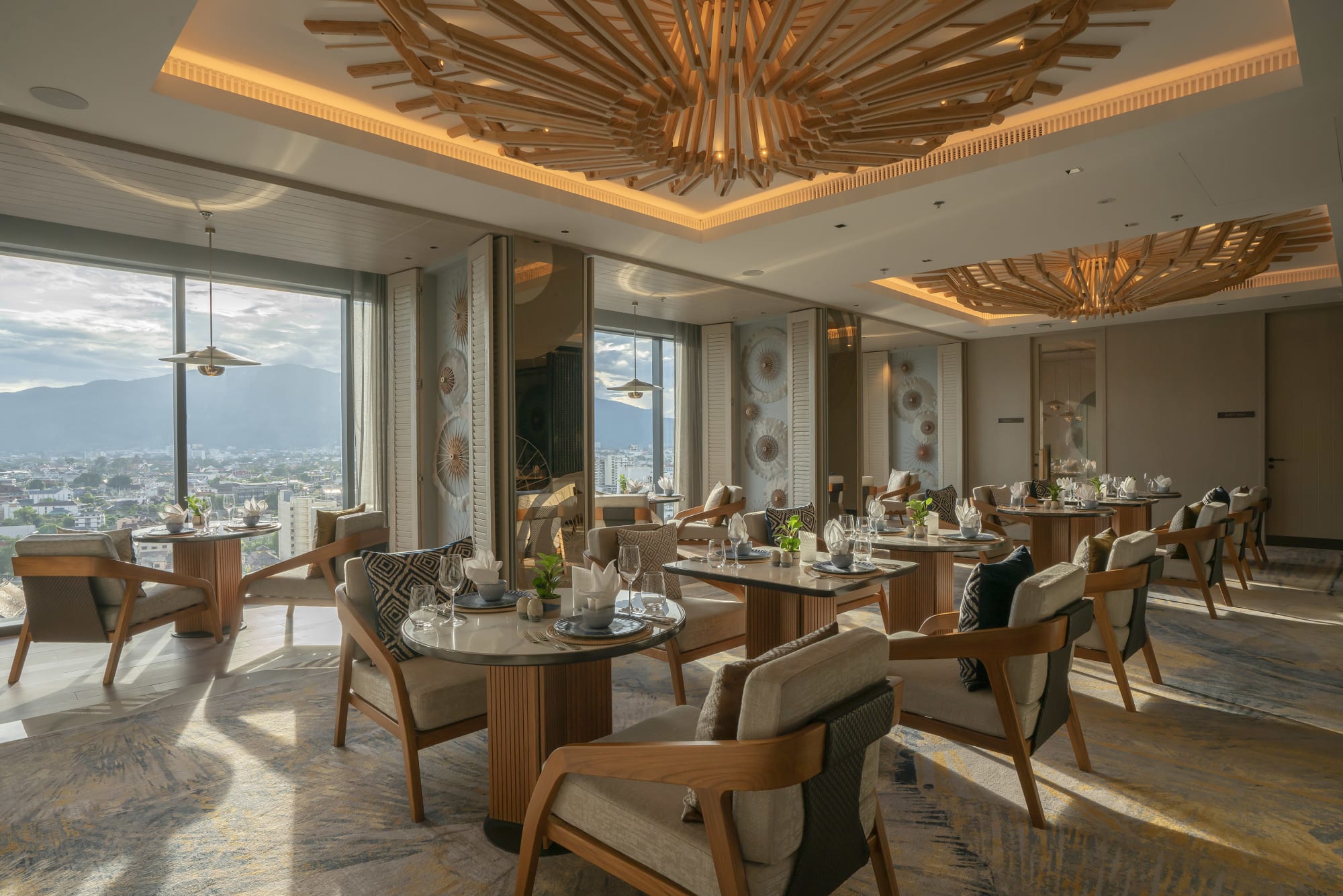 Melia Chiang Mai: Mai Restaurant