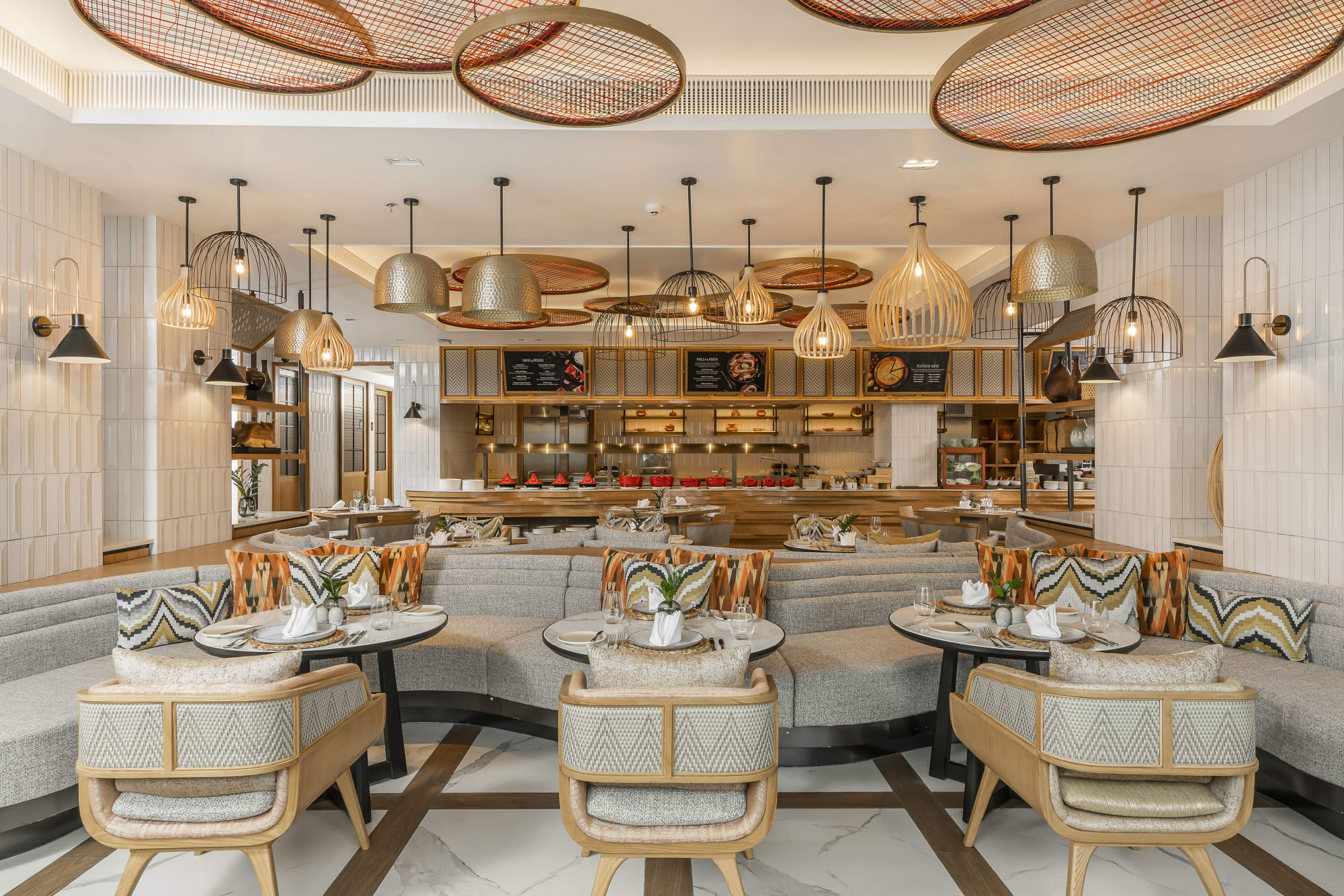 Melia Chiang Mai: Laan Na Kitchen Restaurant