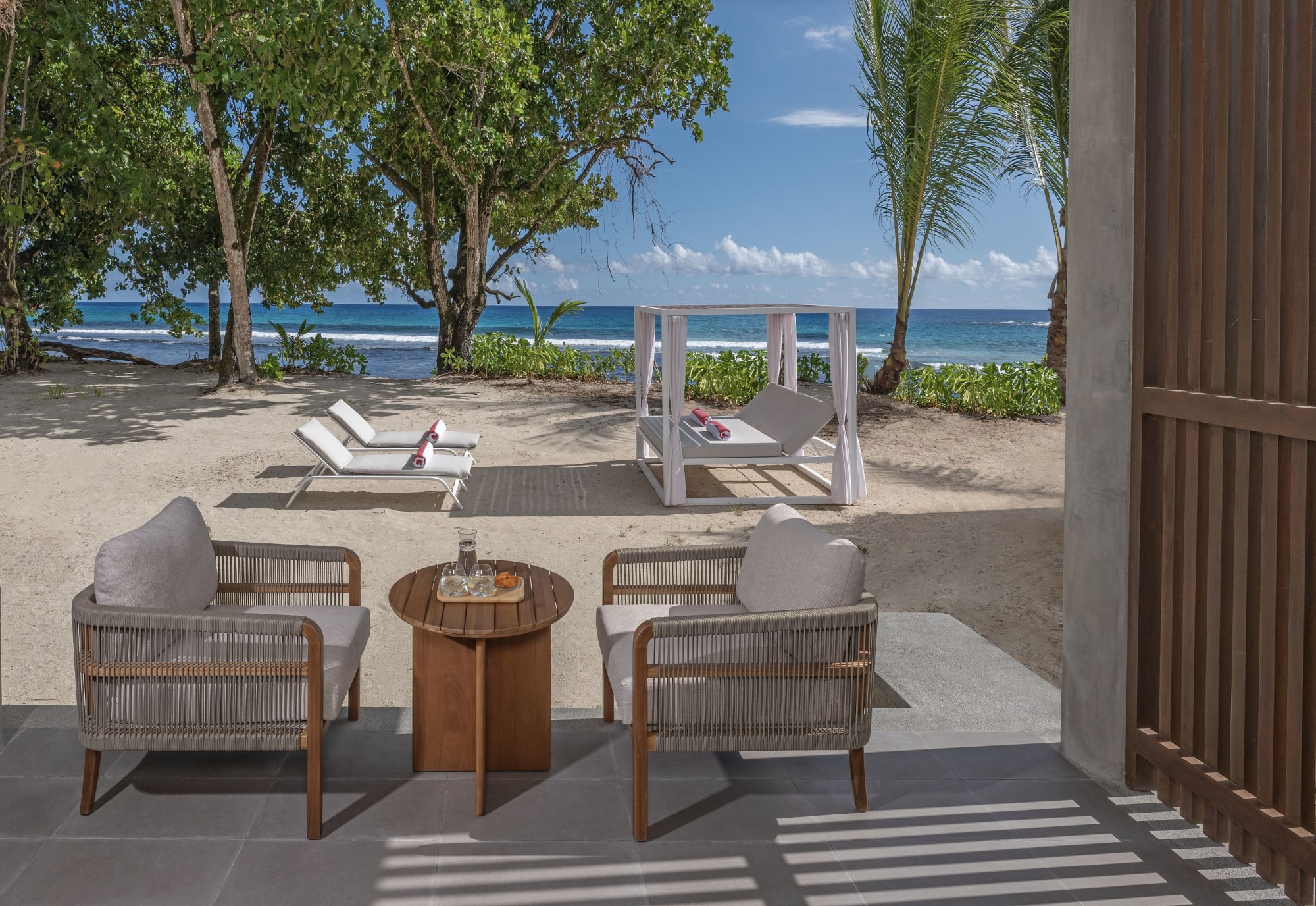 AVANI+ Barbarons Seychelles in Mahé: Premium Zimmer Strandzugang
