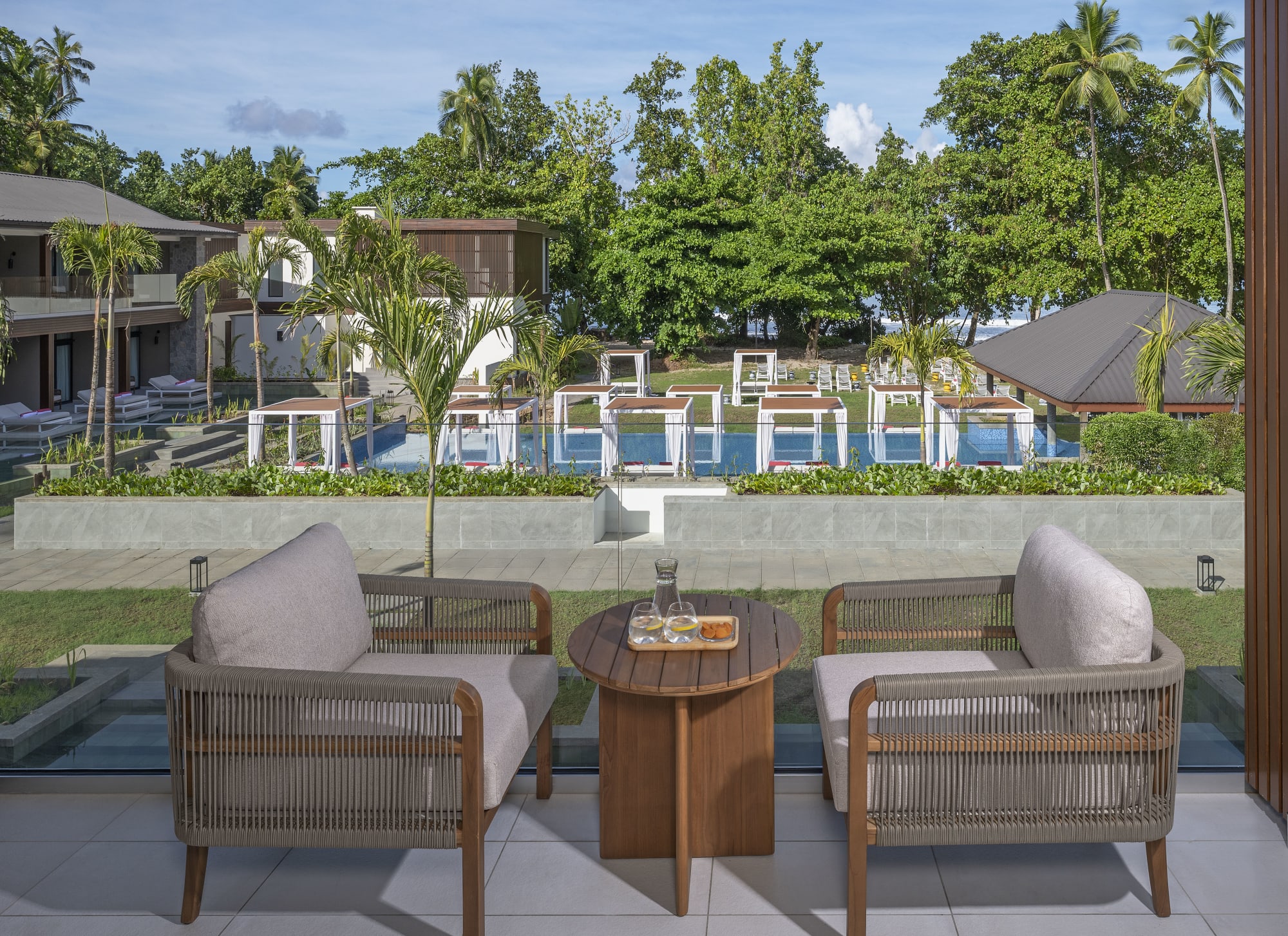 AVANI+ Barbarons Seychelles in Mahé: Premium Zimmer Strandblick