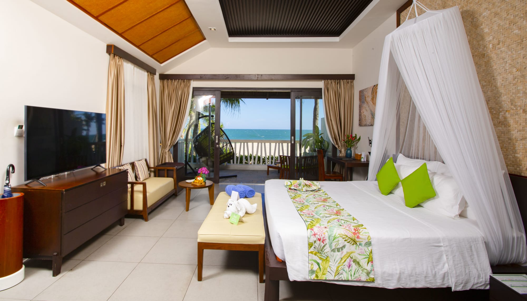 The Cliff Resort & Residences Mui Ne in Saigon: Beachfront Bungalow