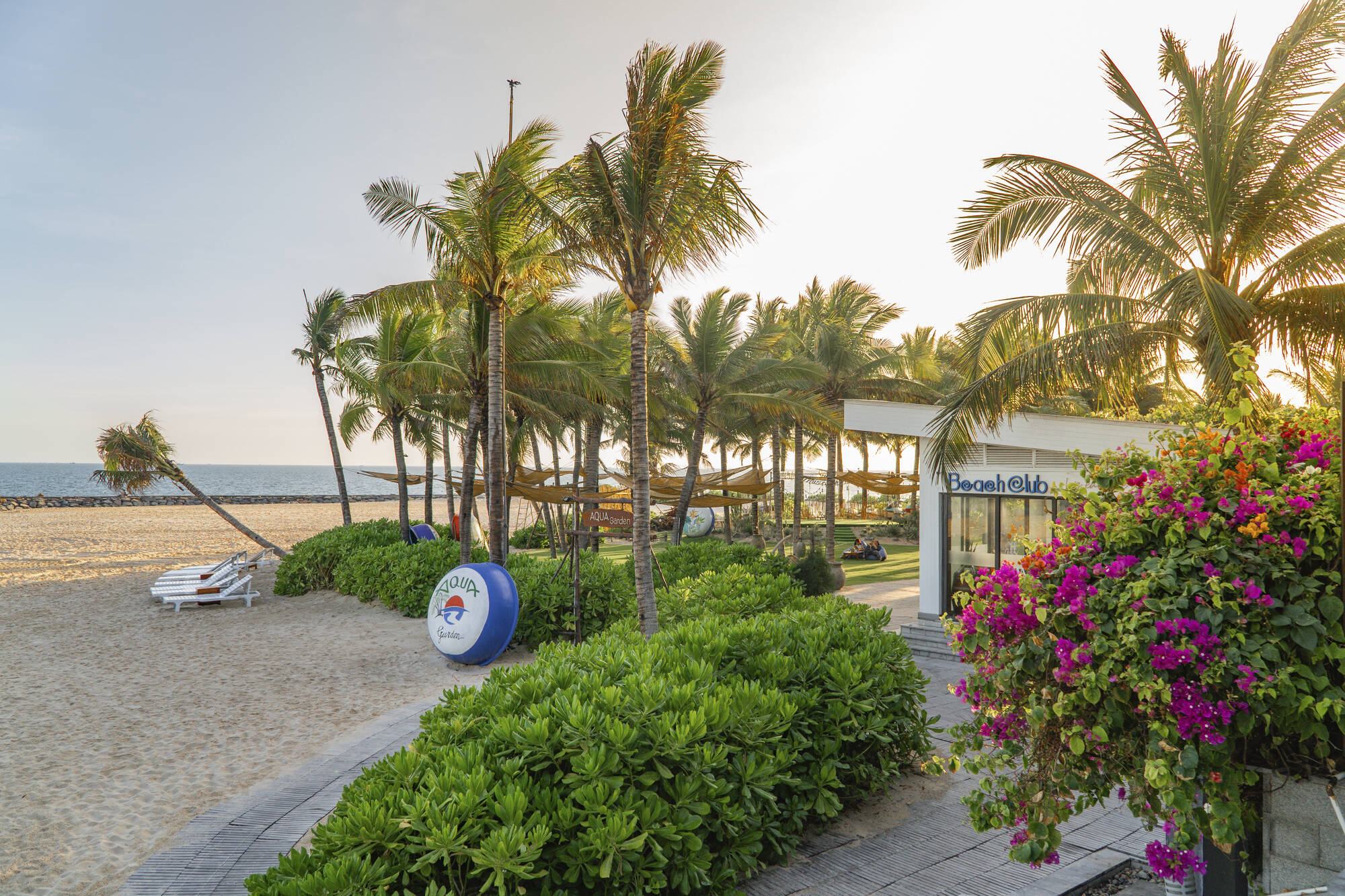 The Cliff Resort & Residences Mui Ne in Saigon: Strand