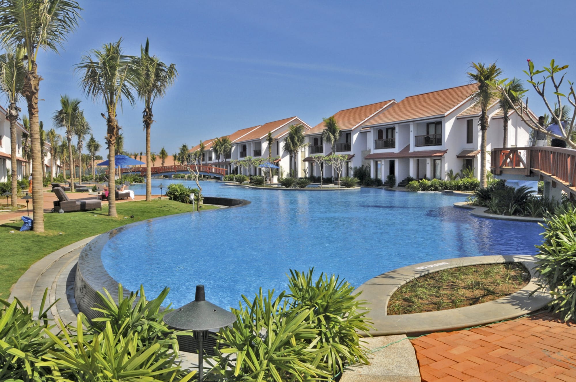 Radisson Blu Resort Temple Bay in Tamil Nadu | Koromandelküste | Chennai: Indien Radisson Blu Resort Temple Bay Pool