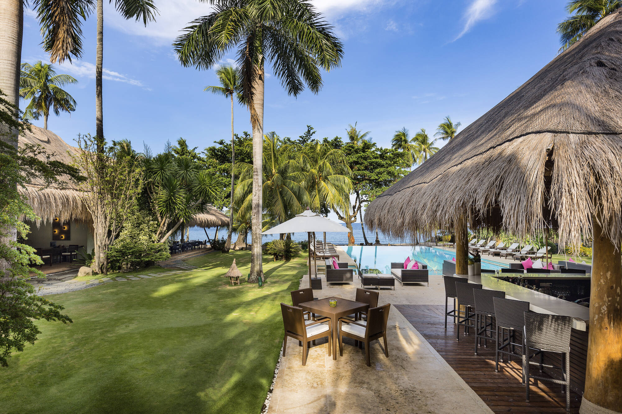 Atmosphere Resort & Spa in Negros: Bar