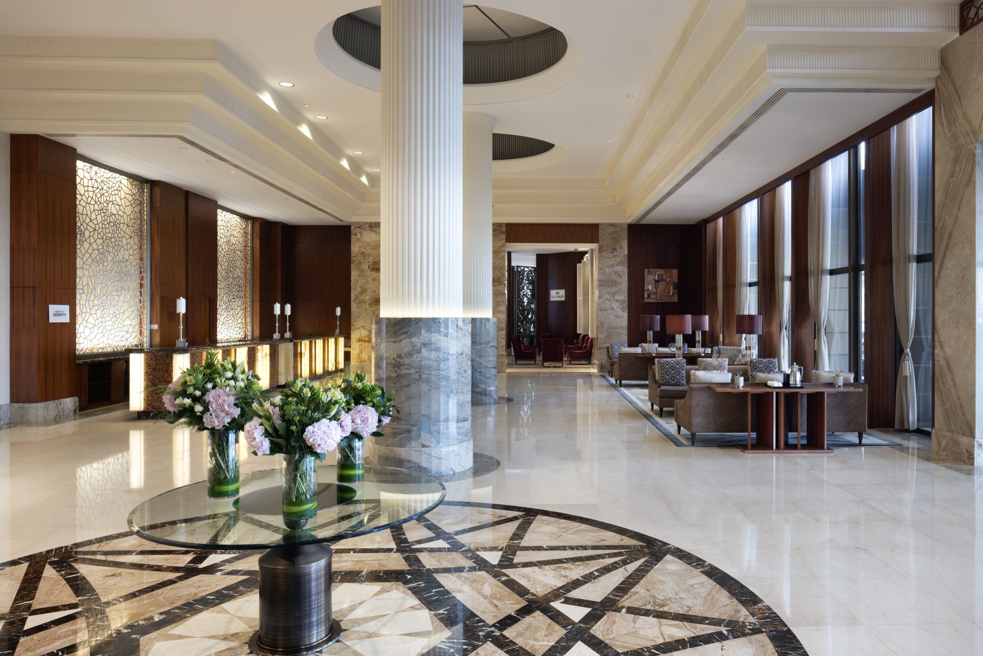 Sheraton Oman in Muscat:  Lobby