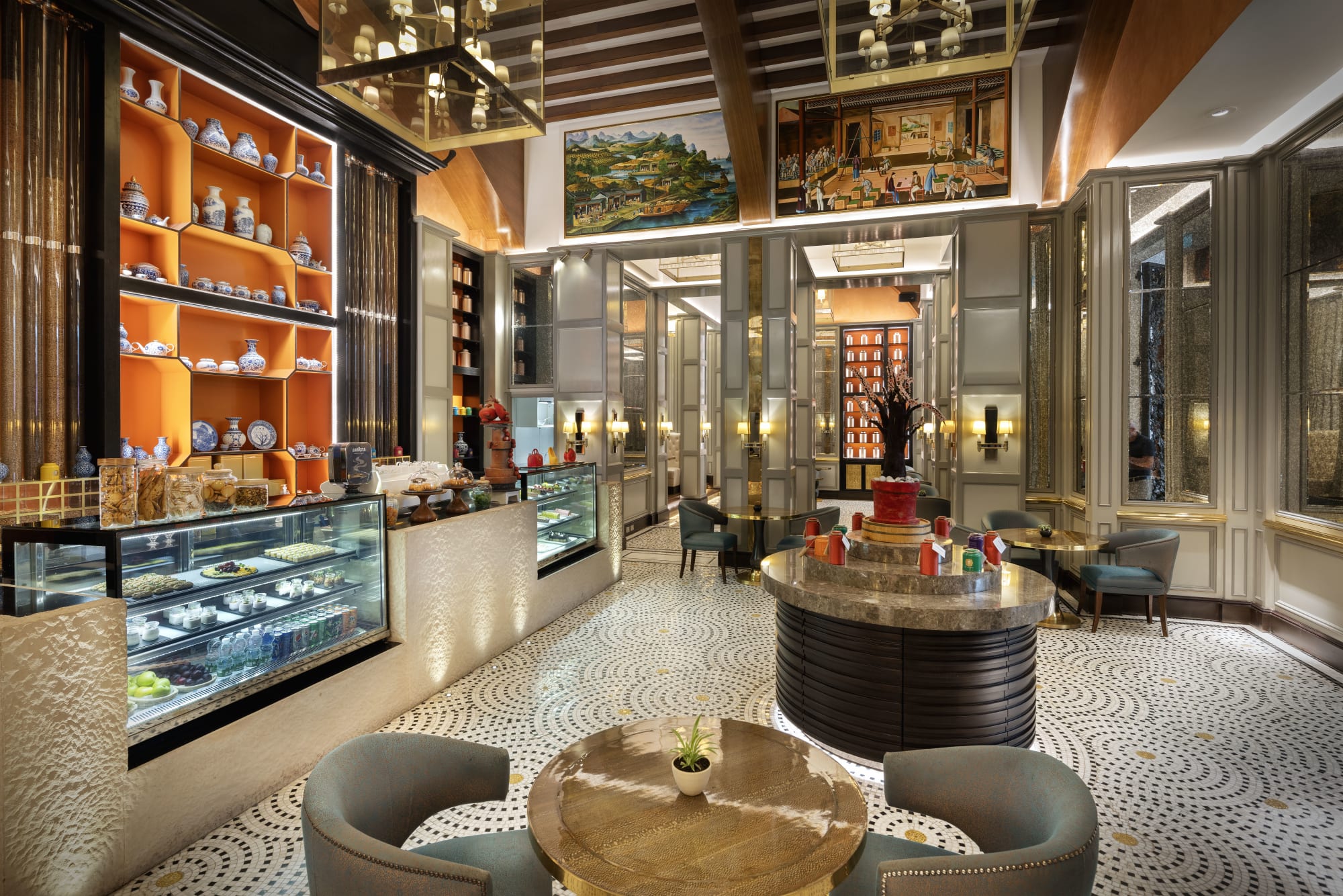 Sheraton Oman in Muscat:  Tea Library