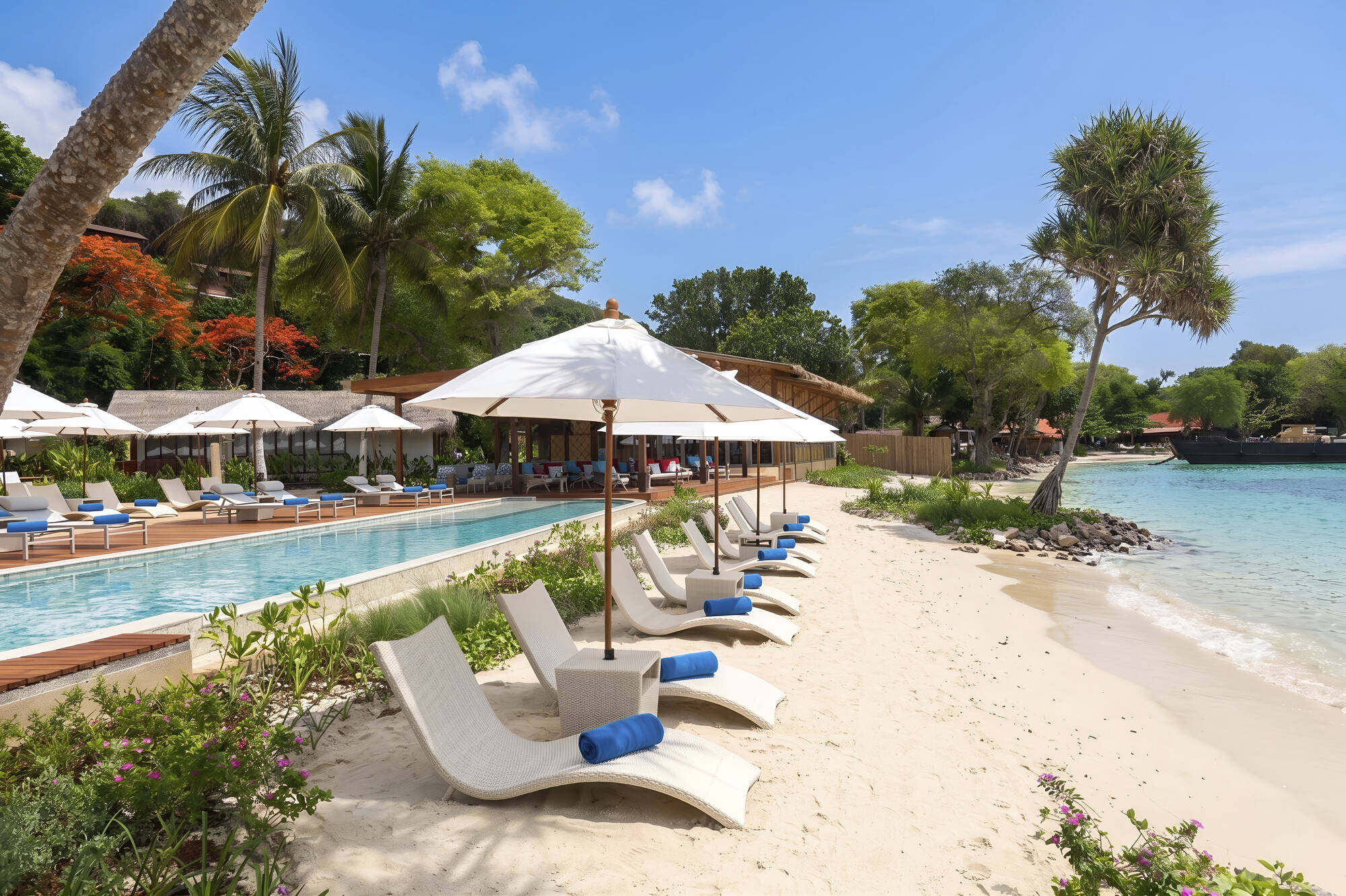 Outrigger Phi Phi Island Resort in Ko Phi Phi: Outrigger Phi Phi Island Resort