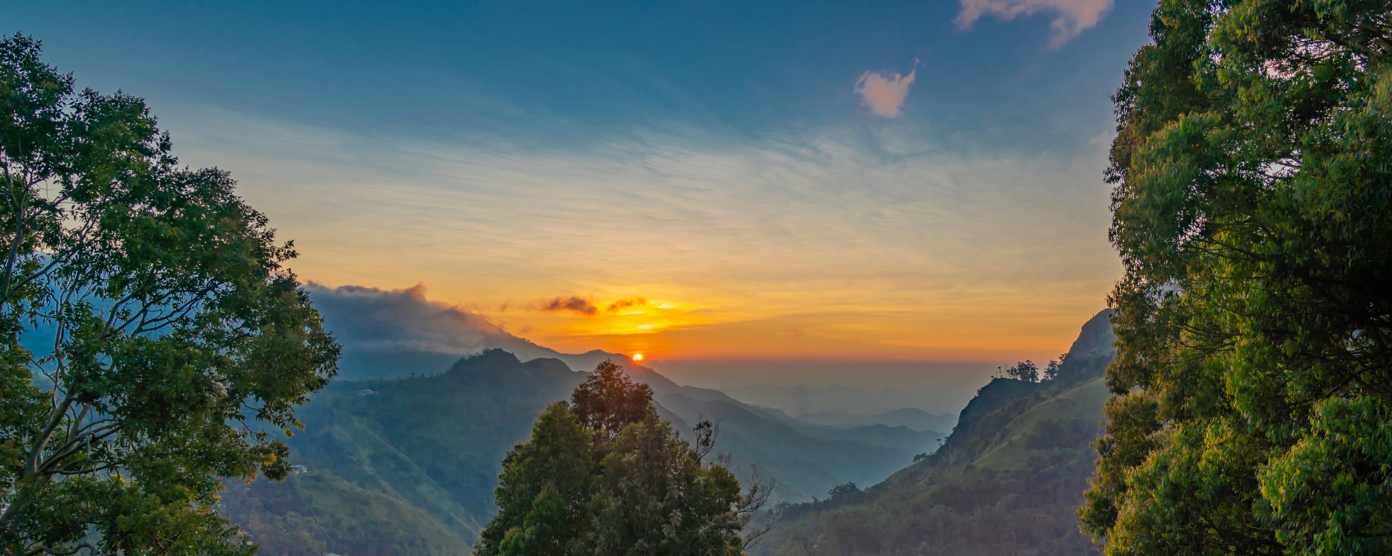 Sri Lanka aktiv erleben ab Colombo: Sri Lanka Ella Rock Blick auf Adams Peak