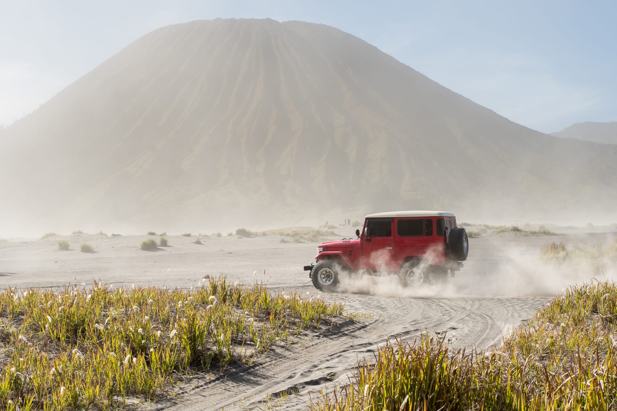 Java-Bali 7 Tage Überlandreise ab Yogyakarta und Umgebung: Indonesien Java Bromo Mountain Tengger Jeep in der Wüste